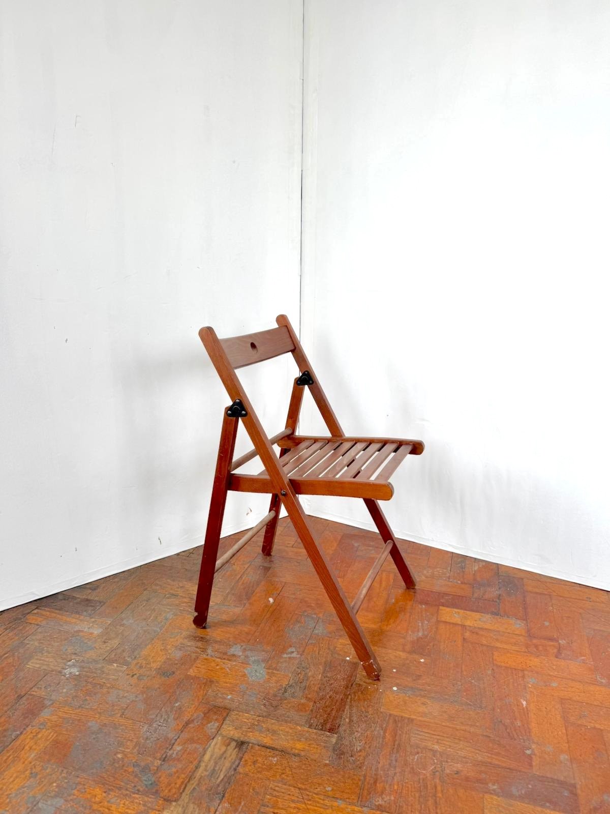 Foldable chairs x 4.jpeg