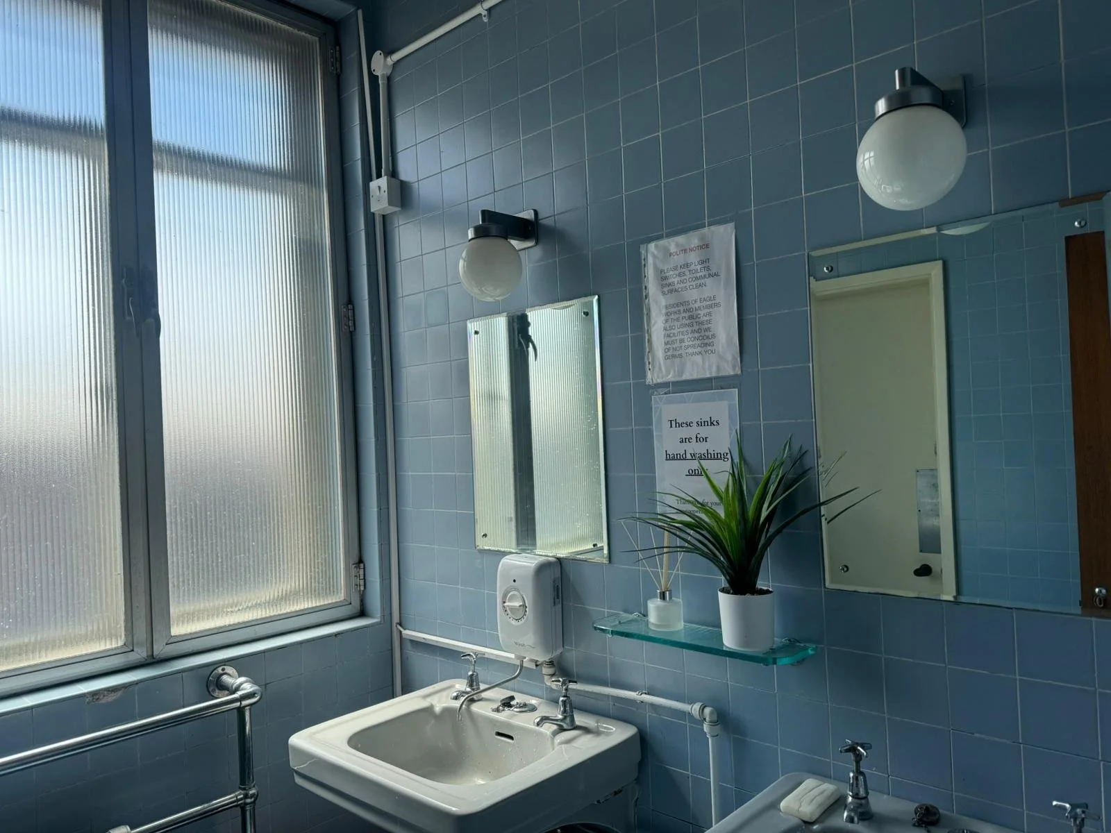 Upstairs toilet.jpeg