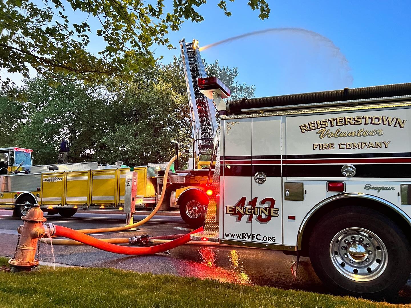 04/25/2023

Crews from Stations 31 &amp; 41 were able to work on ladder pipe operations, flow some water, and take in a run together!