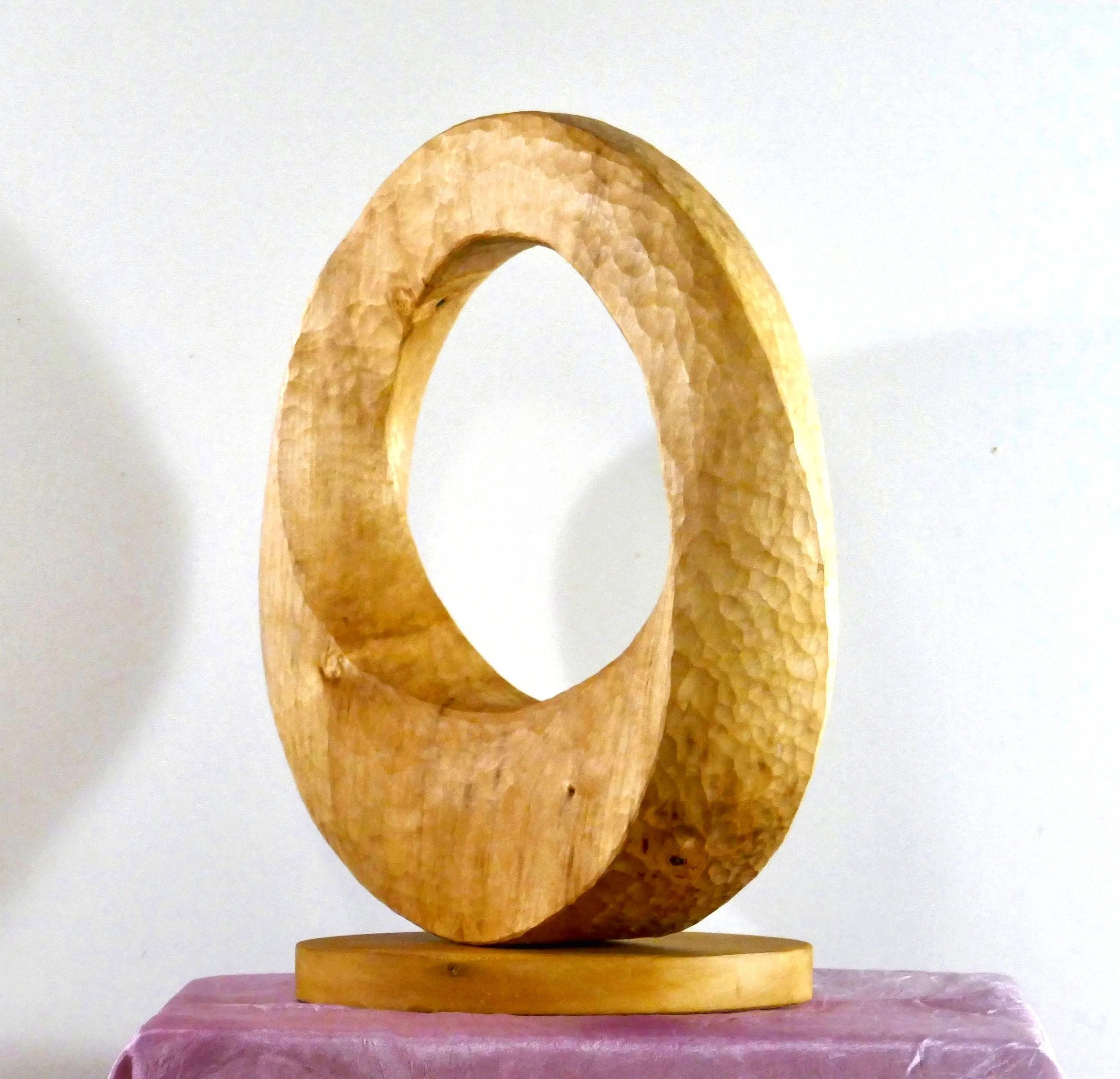 MÖBIUS, 2023
Wood English Lime
Height 30cm, Width 30cm Depth 8cm