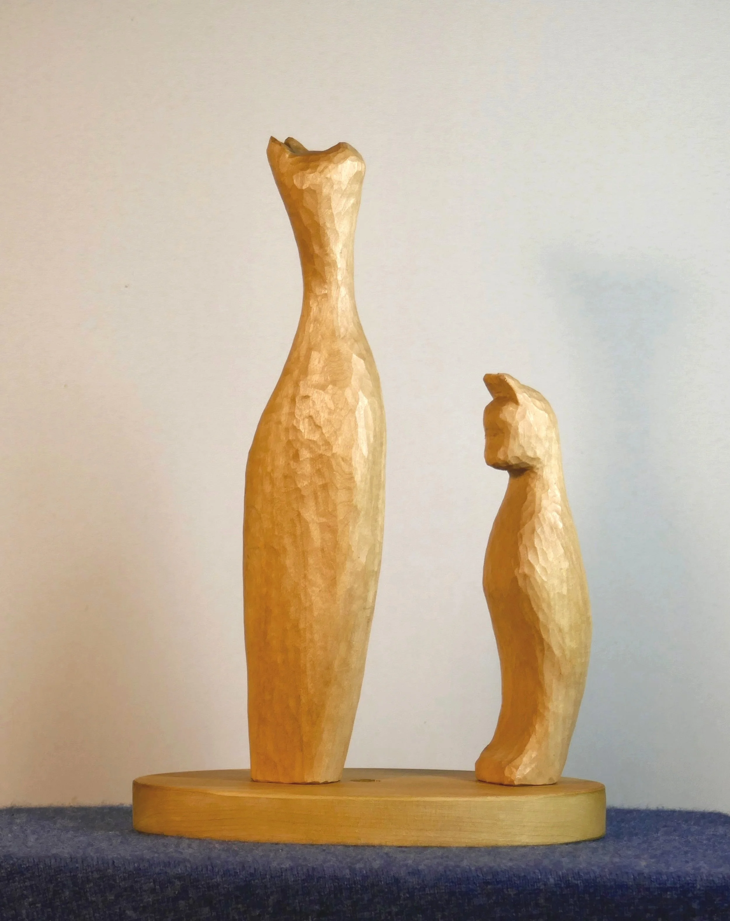 TWO CATS 2023,
Wood English Lime
Height 27cm, Width 18cm, Depth 11cm