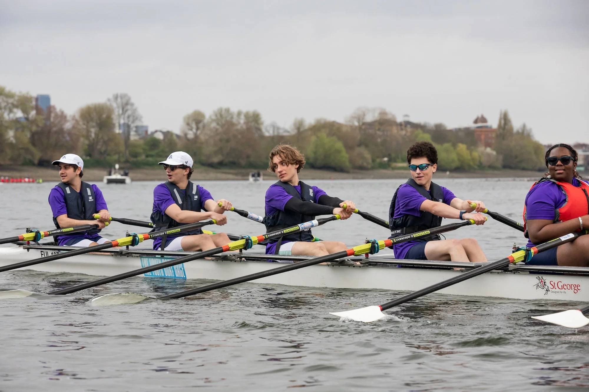 the-youth-boat-race-2026-05_55191953907_o.jpg