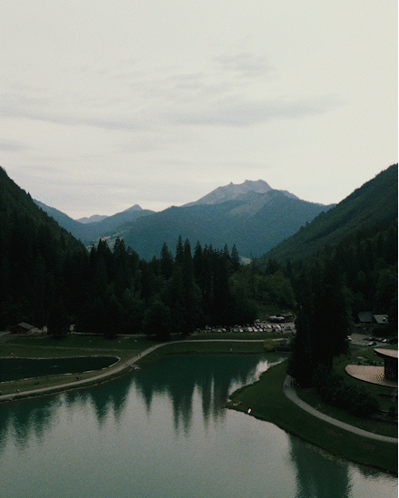 Lac Montriond and mountain views from Le Petit Rêve