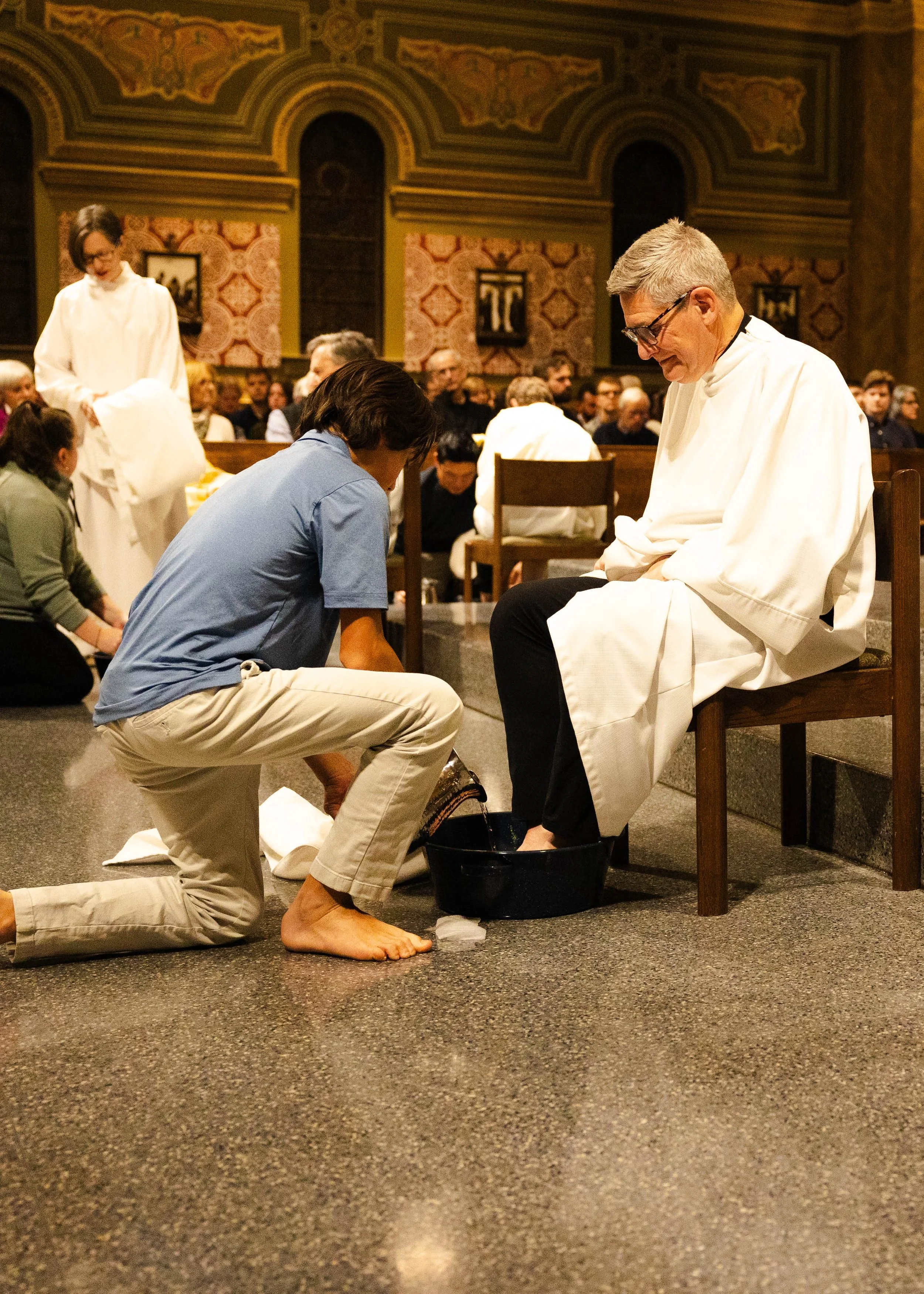 2025-HolyThursday (1).jpg