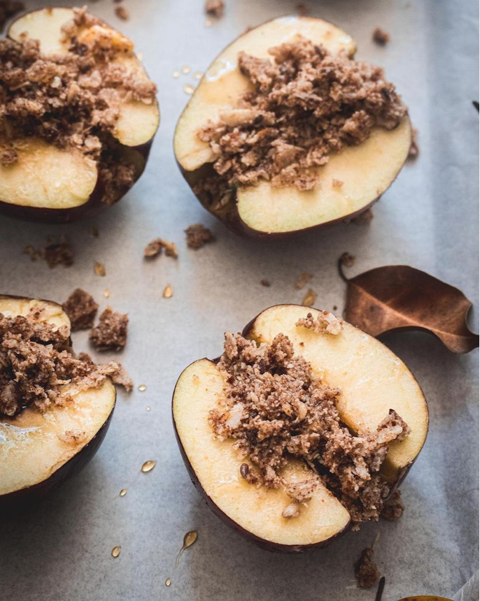 Apple Spice Granola Baked Apples