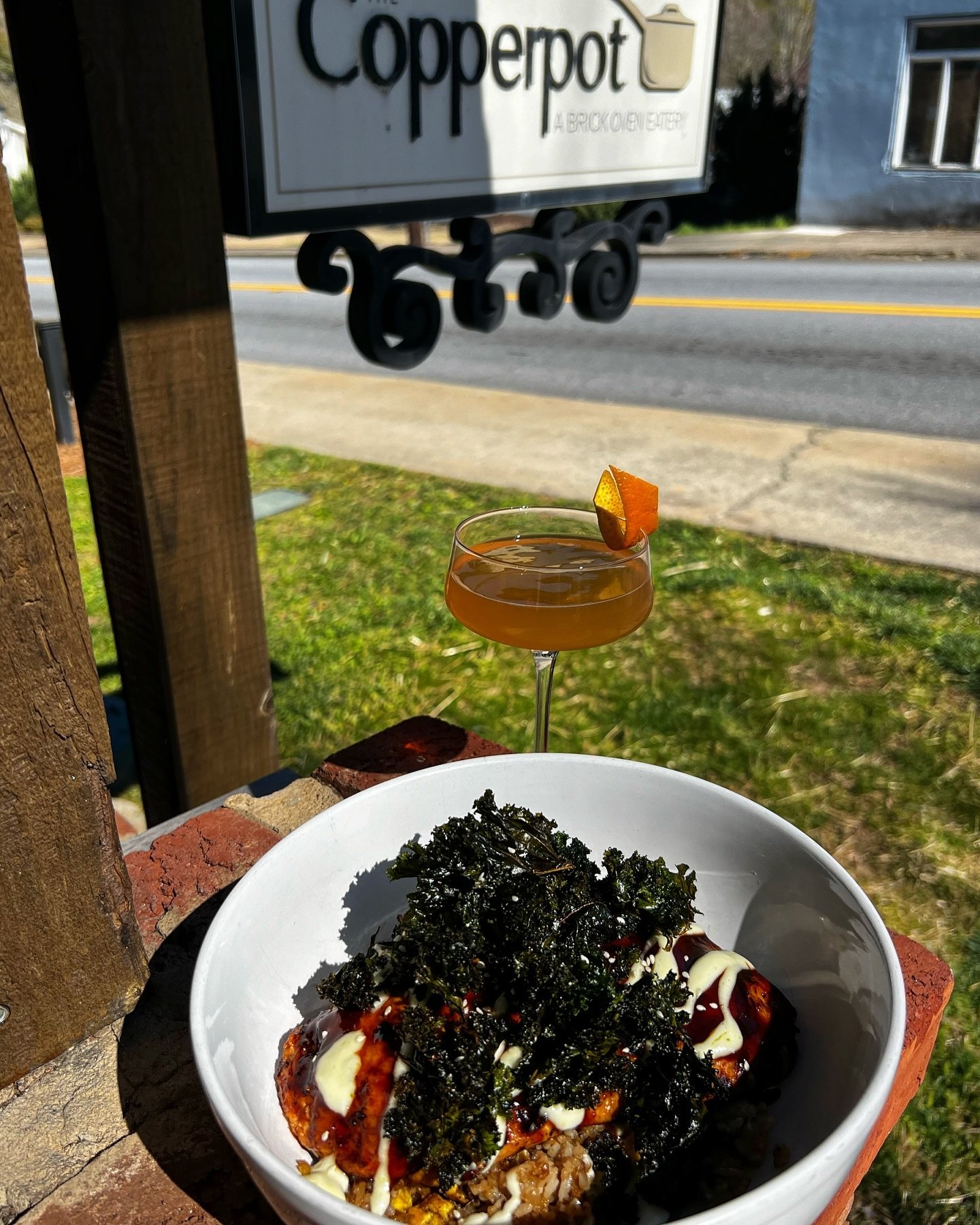 Weekend Special for 4/5
Starts at 5PM and available while supplies last. 
Korean BBQ Grilled Chicken with fried rice, crispy kale and lime aioli. 
Pair it with the Sunlight ☀️a cocktail made with Suntory Whisky, Amaro Montenegro, Lemon, Blood Orange 