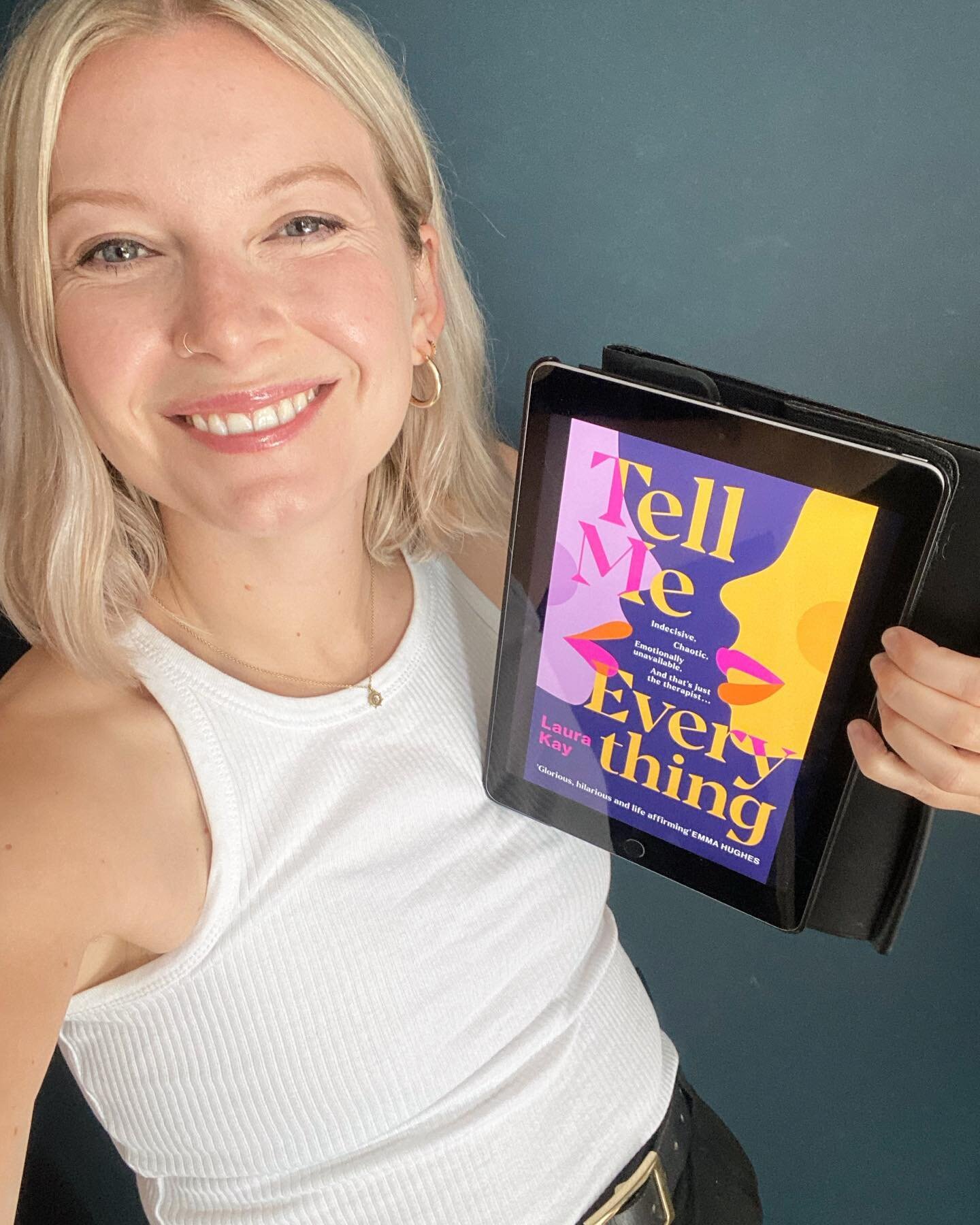 Took the opportunity when I was briefly out of goblin mode yesterday to take some very natural photos of me with someone else&rsquo;s iPad BECAUSE Tell Me Everything is 99p/$0.99 in the UK and US/Canada for the whole of July! 

But what is it even ab