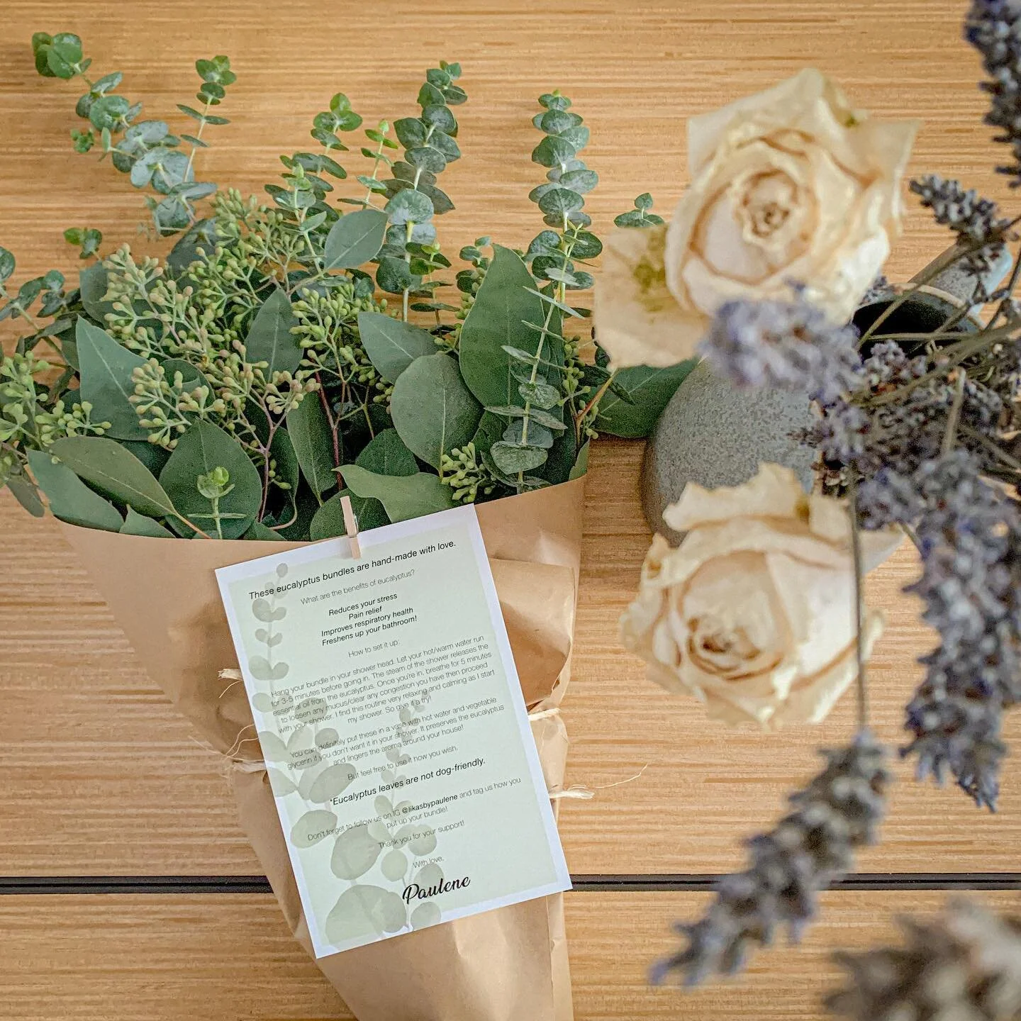 IT&rsquo;S FINALLY THE WEEEEEEKEND!! 🥳
How are yall planning to take a well-deserved rest after a long week? 😌
Honestly, though taking care of plants/arranging my dried flowers can consume lots of time, I find it very therapeutic and rewarding! I l