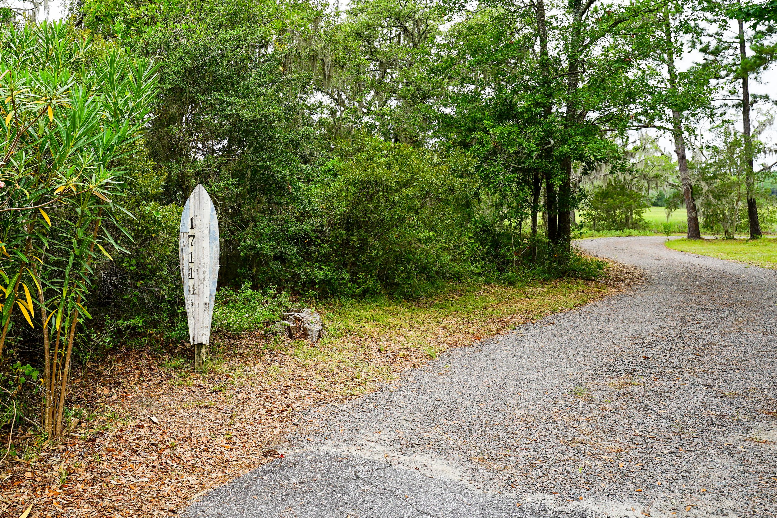 ADDRESS SIGN