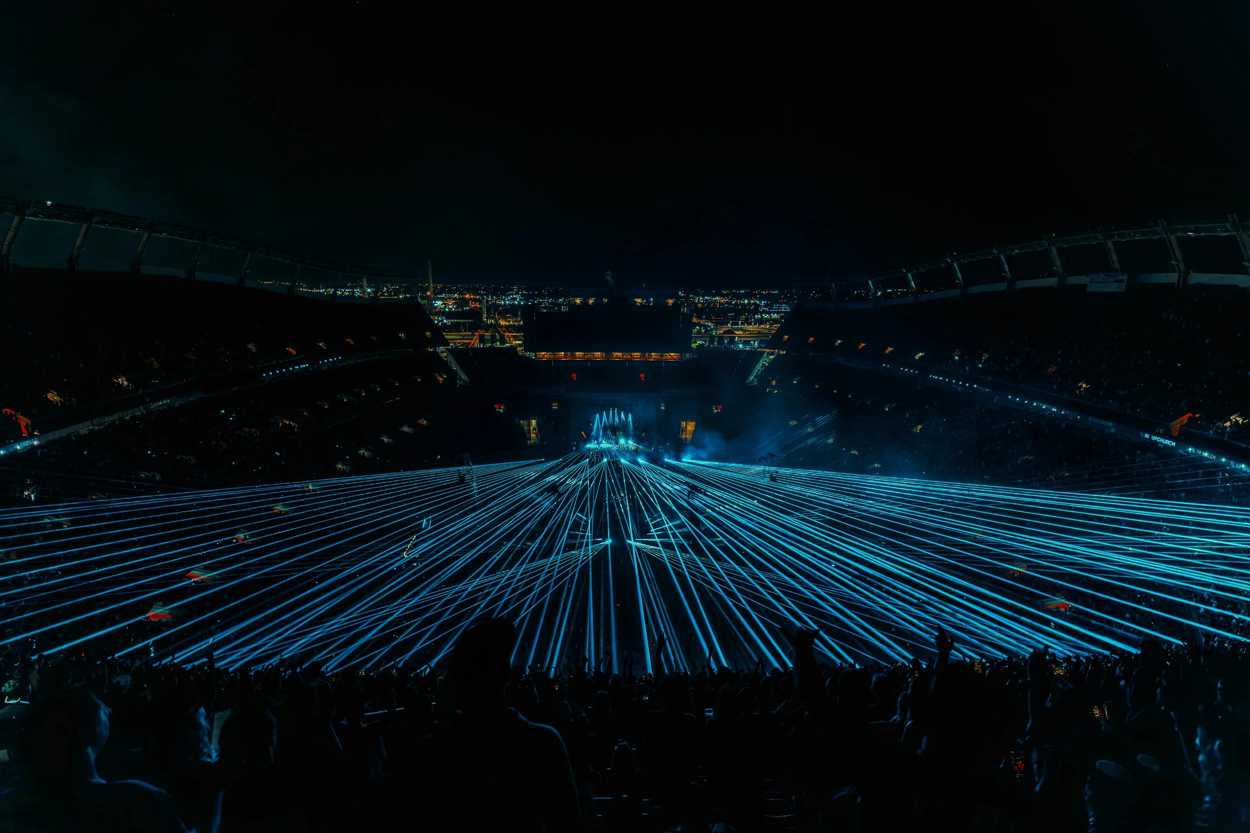 Laser Designer: Laser Monkey
Laser Supplier: JDL FX, Polar Production, Prime Lasers