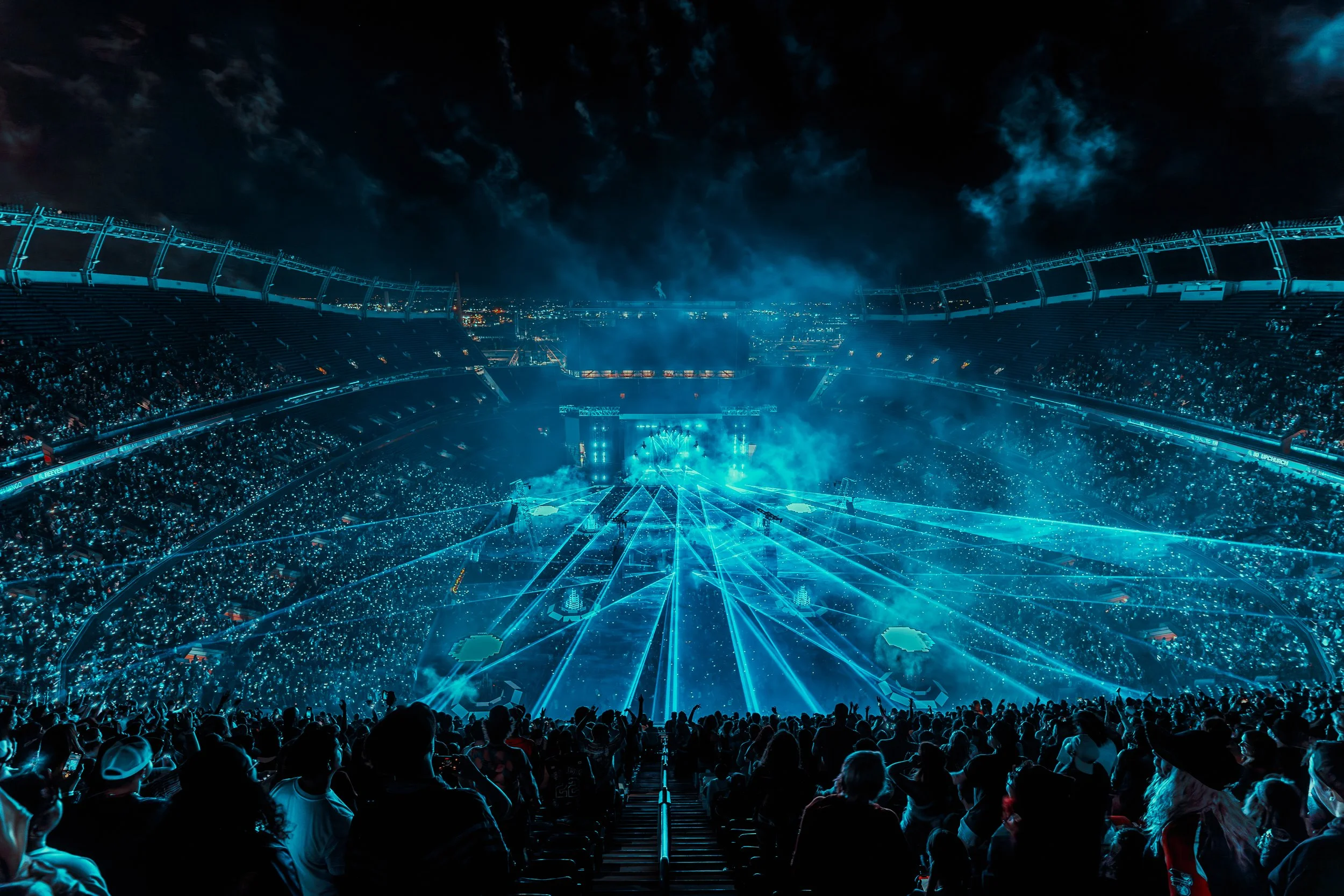 Laser Designer: Laser Monkey
Laser Supplier: , JDL FX, Polar Productions, JDL FX
