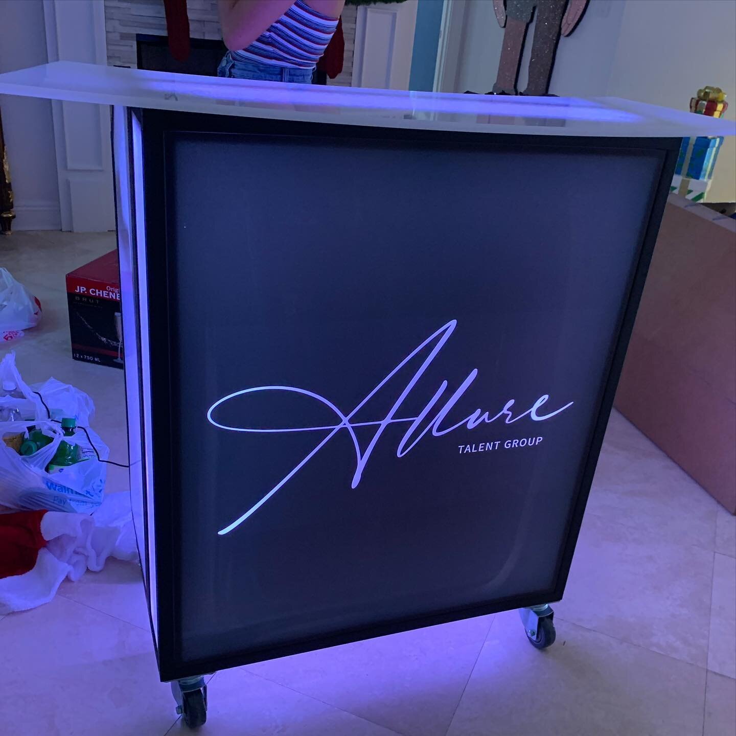 Starting the week off with our new Portable LED light bars! Always an extra way to spice up your event! #alluretalentgroup