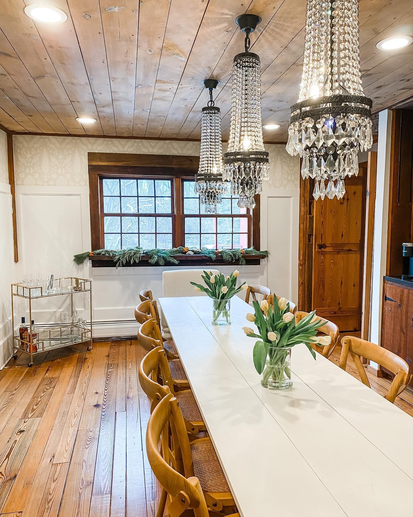 From the home we all admire!  Check out this charming dining room from @theredbarnhome with these stunning chandeliers from the M R K T!  Follow their journey as they make this their forever home. 🤍