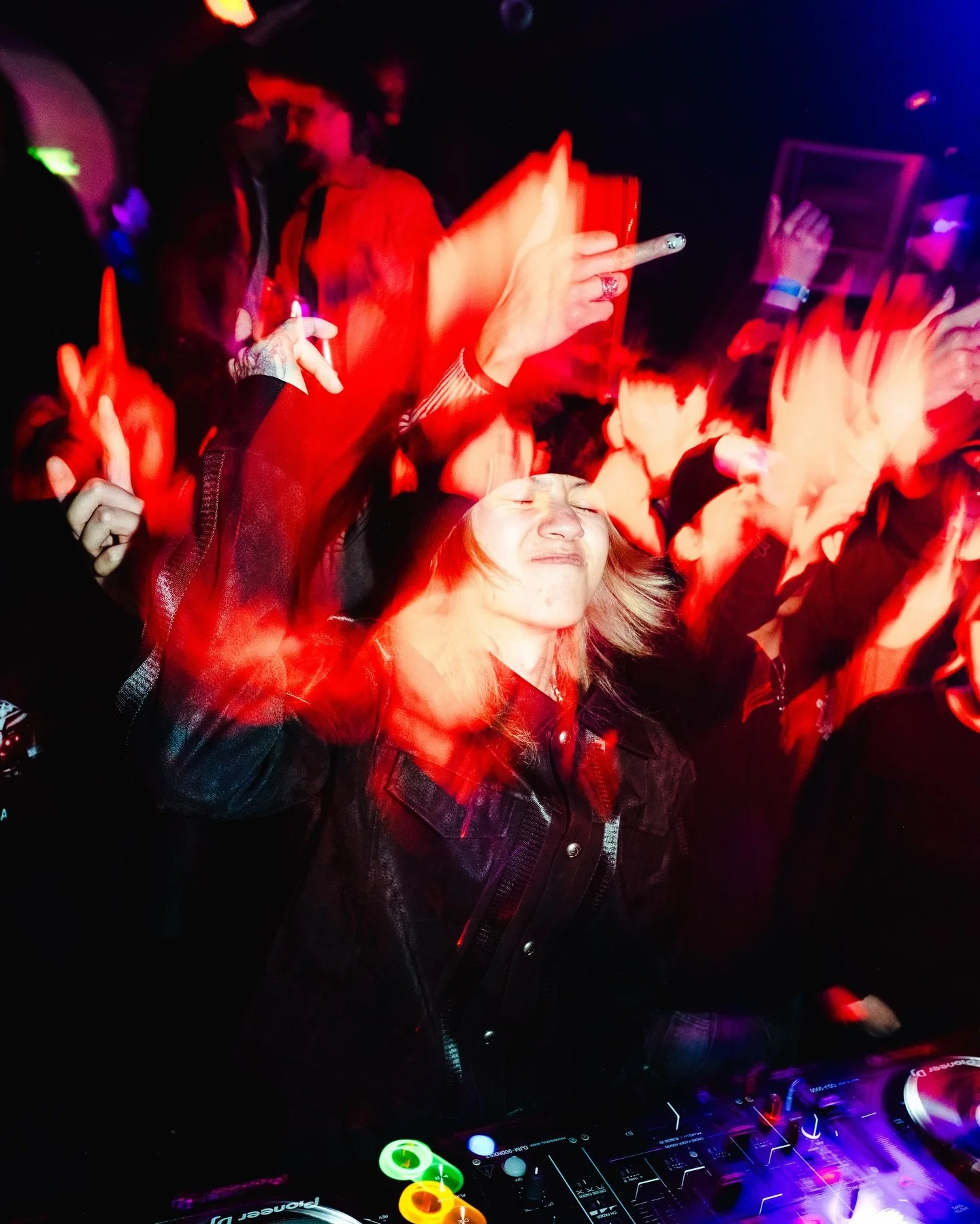 no signal ⚠️☢️ signal lost.. 📳📵 

run it back? 

#FortuneSound weekend continues tonight 

📸: @amrinprasad