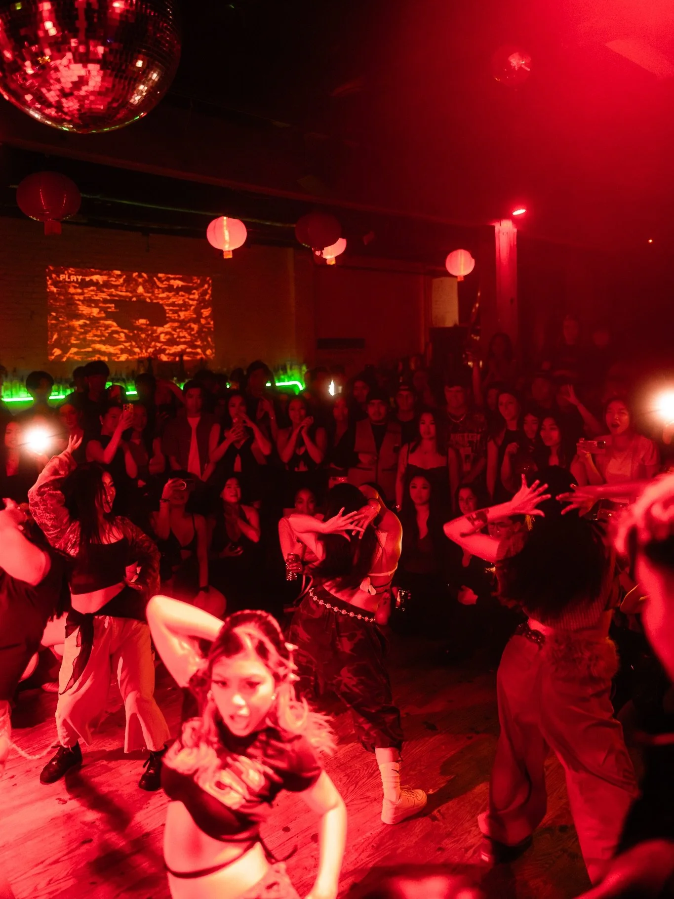 The long weekend always ends with us 💓 The dancelfoor is open tonight for #MidnightMondays ft free @dlchicken and $4.75 Jameson 

Sound selections by @mrchristianflores @chelsiedelr @champagnerjjj @elusive.df hosted by @westfreshprince 

Free RSVP -