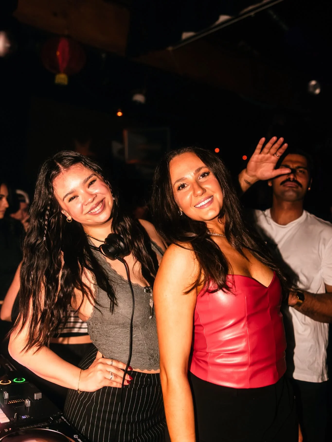 obsessed as always presented by @madeleinemeier 🌟 who&rsquo;s running it back for Best of 2010&rsquo;s tonight? 📸: @madeleinemeier #FortuneSound