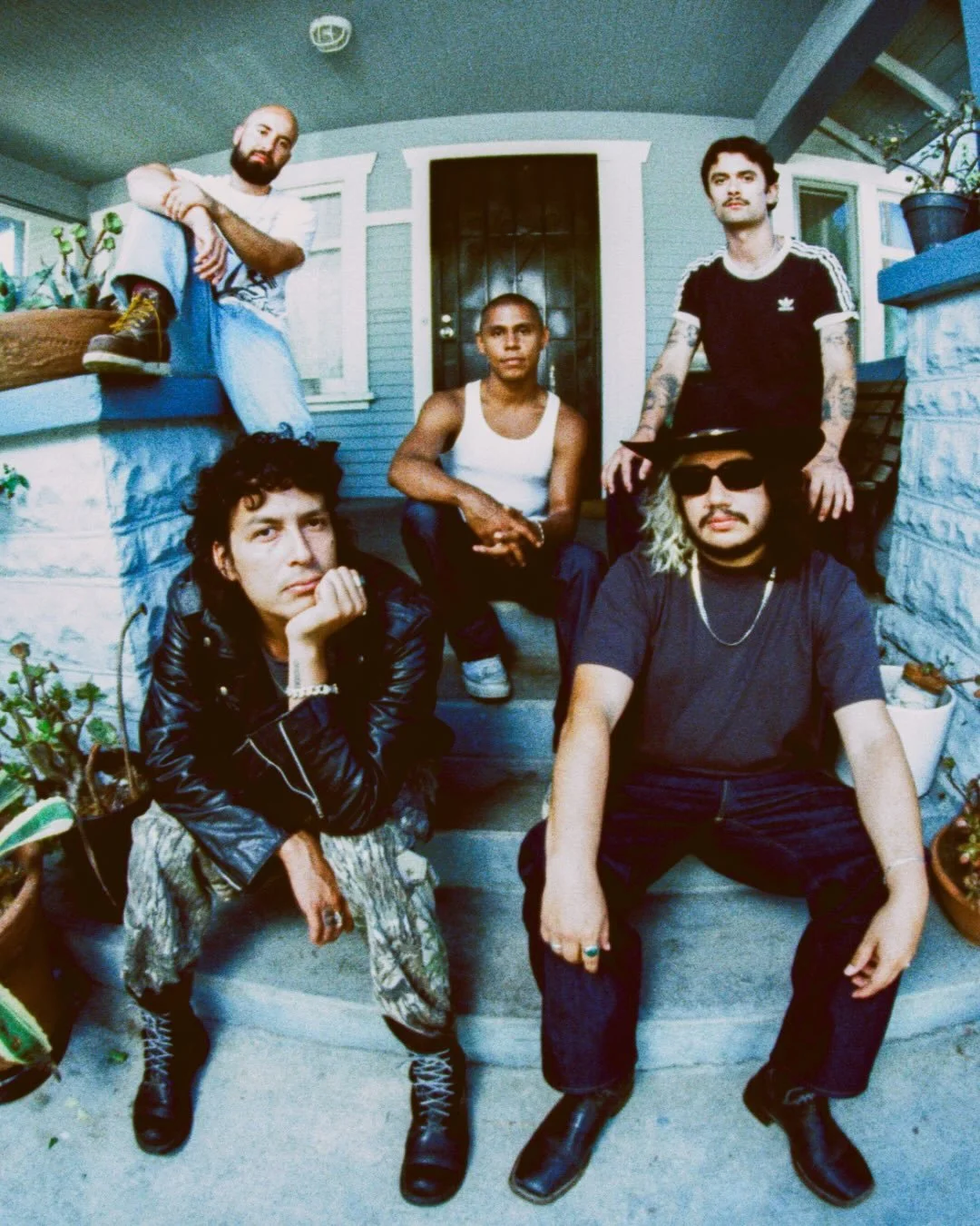 NEXT WEEKEND 🌊 @innerwave bring their live show to @fortunesound on May 23rd, with support from @twinseasmusic. ⁠
Inner Wave are known for their mix of lush psych-pop and ⁠Latin-influenced rock. Their music is comparable to Tame Impala, Neon Indian,