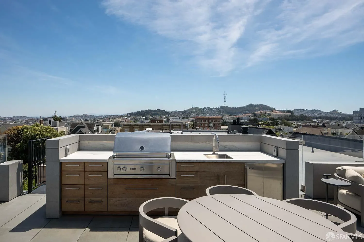 Roof deck 2.webp
