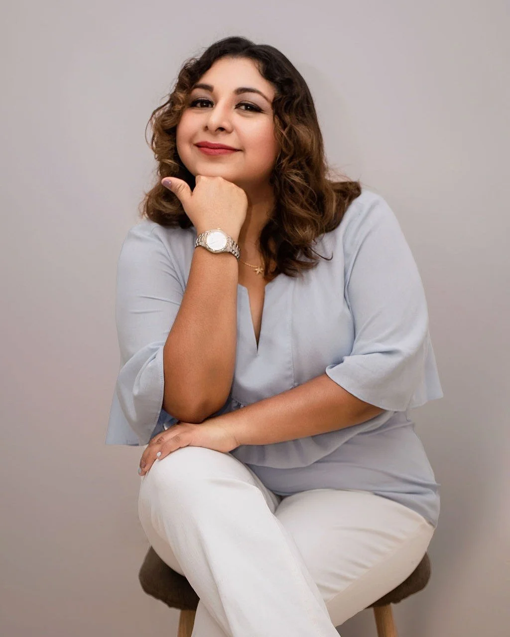 &iexcl;Hola! 👋🏼 Soy Gaby, m&eacute;dica radi&oacute;loga y parte del equipo de CIENDO 🎗✨

Desde hace m&aacute;s de 12 a&ntilde;os me dedico a la imagenolog&iacute;a, pero lo que realmente gu&iacute;a mi trabajo es mi vocaci&oacute;n: diagnosticar,