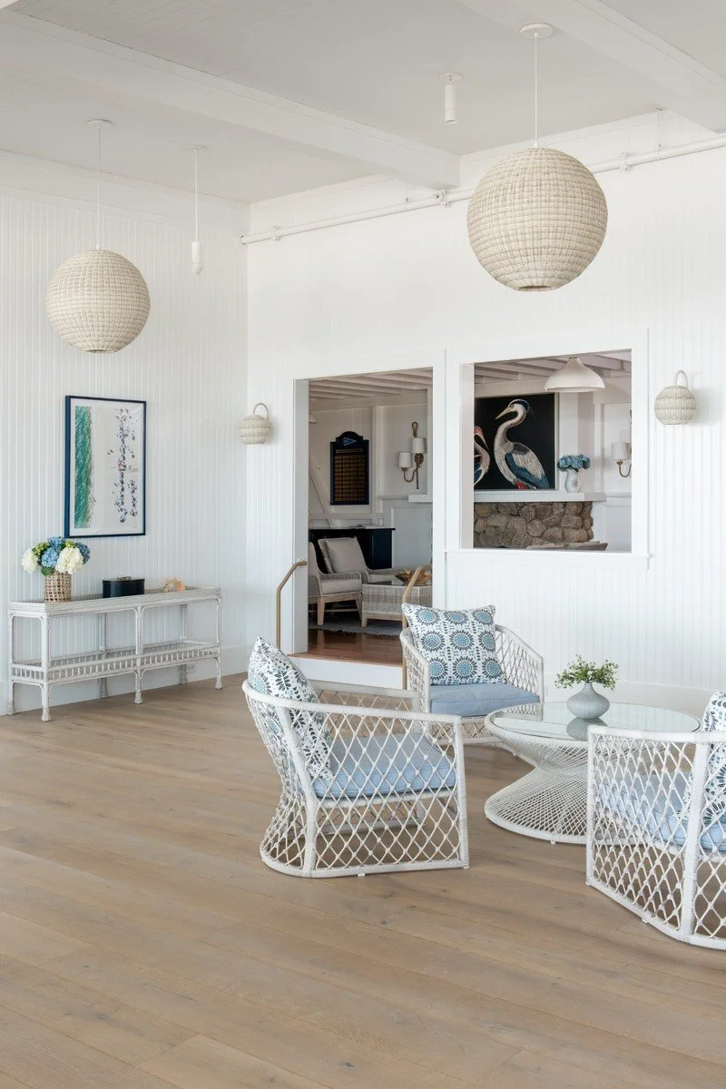 centerville-lounge-white-room.jpg