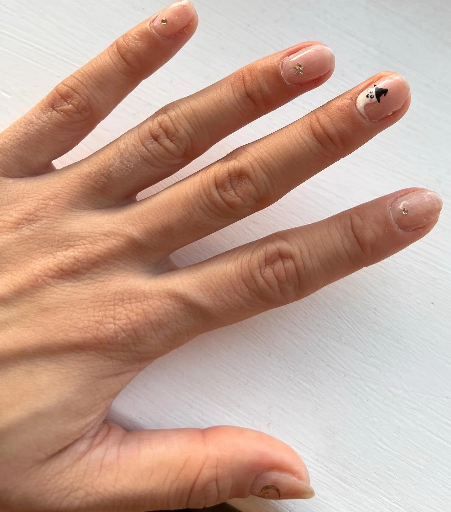 pearly ghost 

#spookyseason #spookynails #halloween #halloweennailsdesign #nailart #nailinspo #ghostnails #halloweennailart #halloweennails #nailartdesign #nailsofinstagram #gelnails #ハロウィン　#ネール #ghostnails #simplenails #happyhalloween #cutenails #s