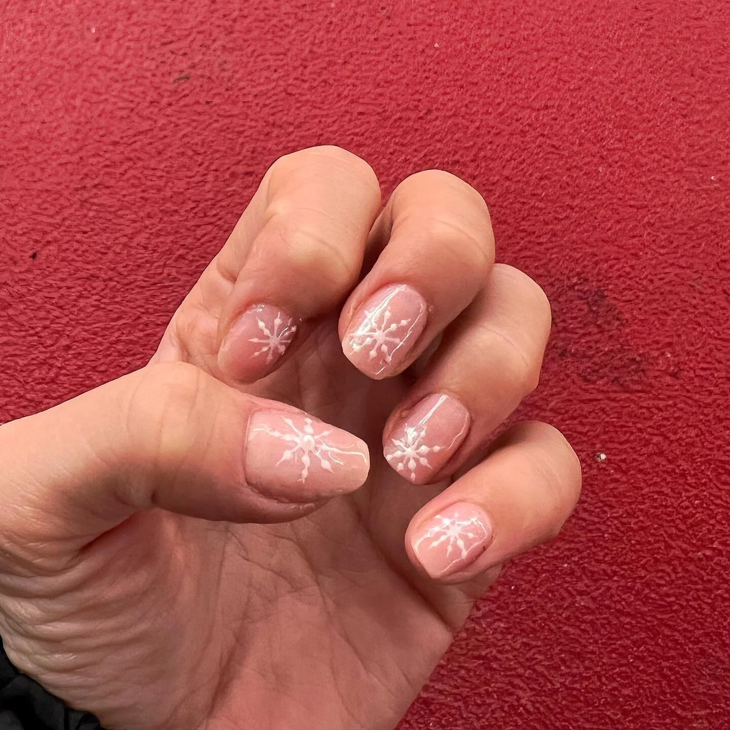 the only snow I can handle, on my nails. 

#nailart #xmasnails #xmas #christmas #christmasnails #christmasnailsart #xmasnailsart #snow #snowflakenails #snowflake #winter #winternails #snowy #gelnails #gelnailsdesign #nailsofinstagram #nailinspo #subt