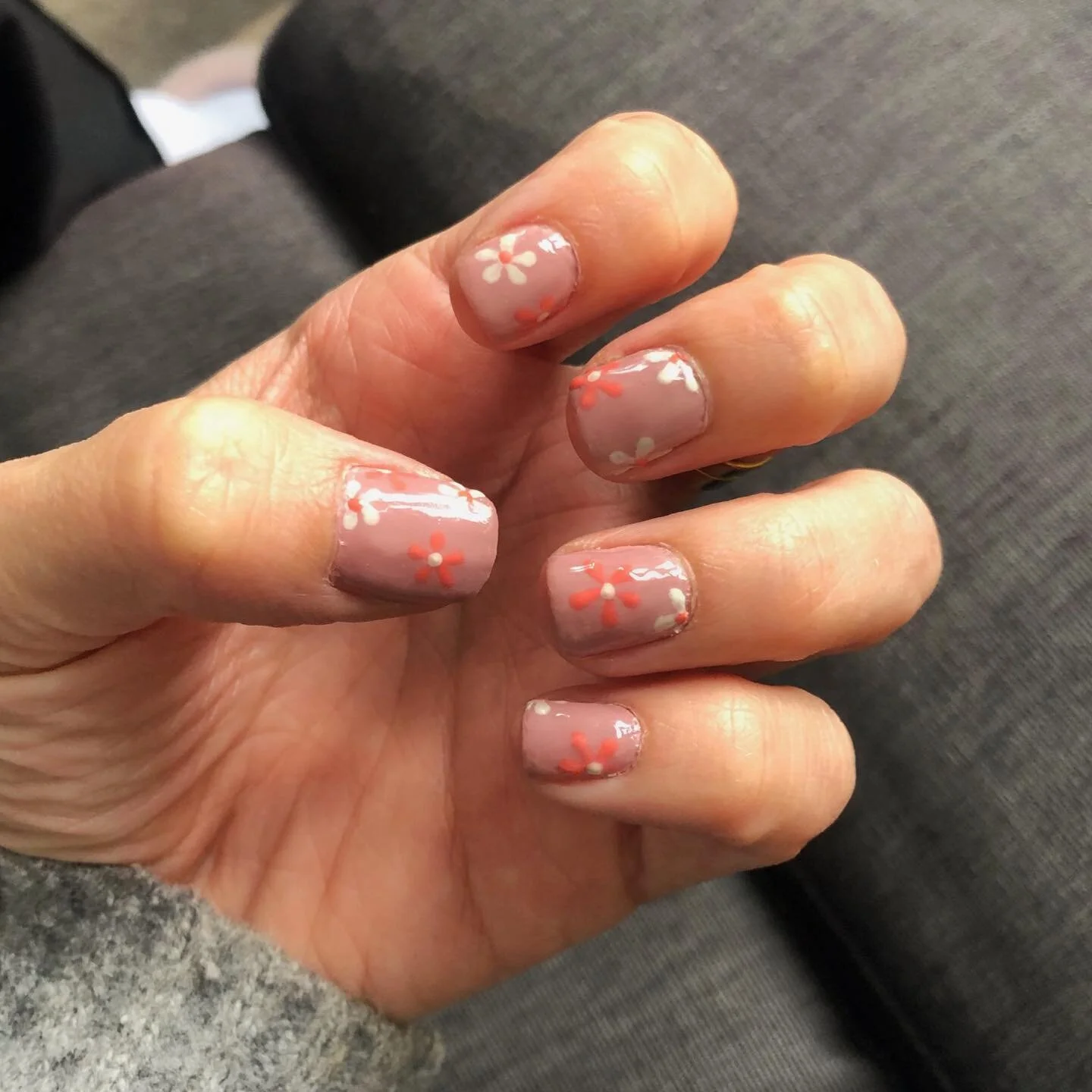 floral nails 

#nails #nailart #floral #floralnails #squarenails #summernails #flowernails #nailsofinstagram #nailsofinstagram #subtlenails #simplenails #simplenailart #nailinspo #nailsofinstagram
