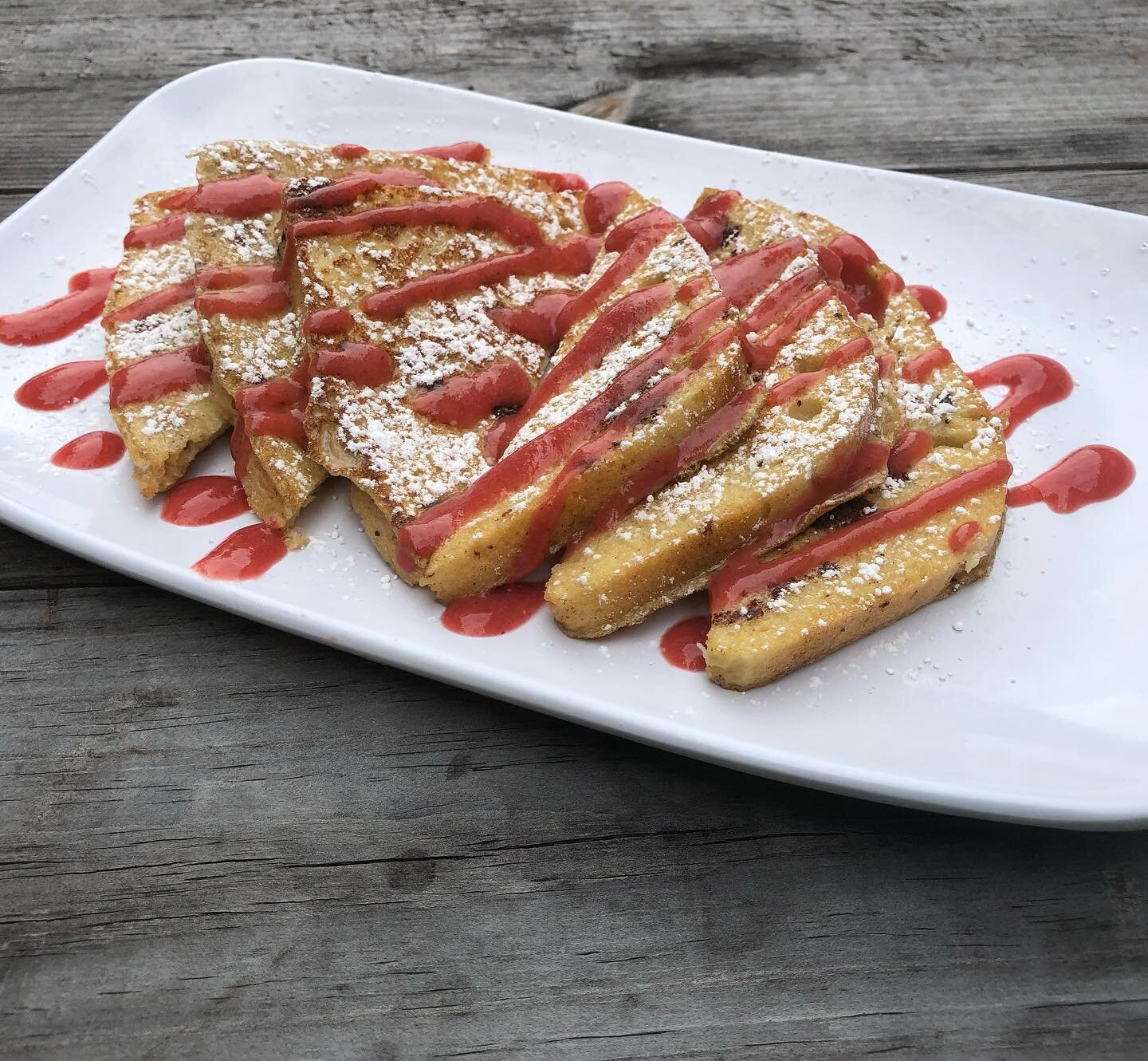 Strawberry Rhubarb French Toast on the menu today. Make it your Sunday morning stop. 

Rhubarb bread by Rising Creek Bakery topped with House-made fresh strawberry sauce and powdered sugar. Served with fruit or bacon. 

#brunch #eatmorgantown #morgan