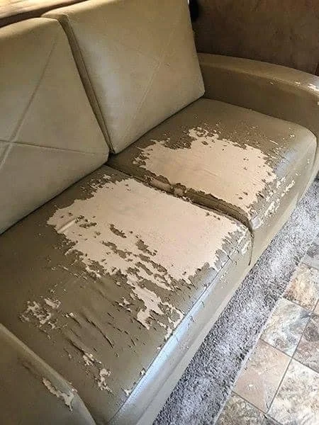 couch reupholstering_before.jpg