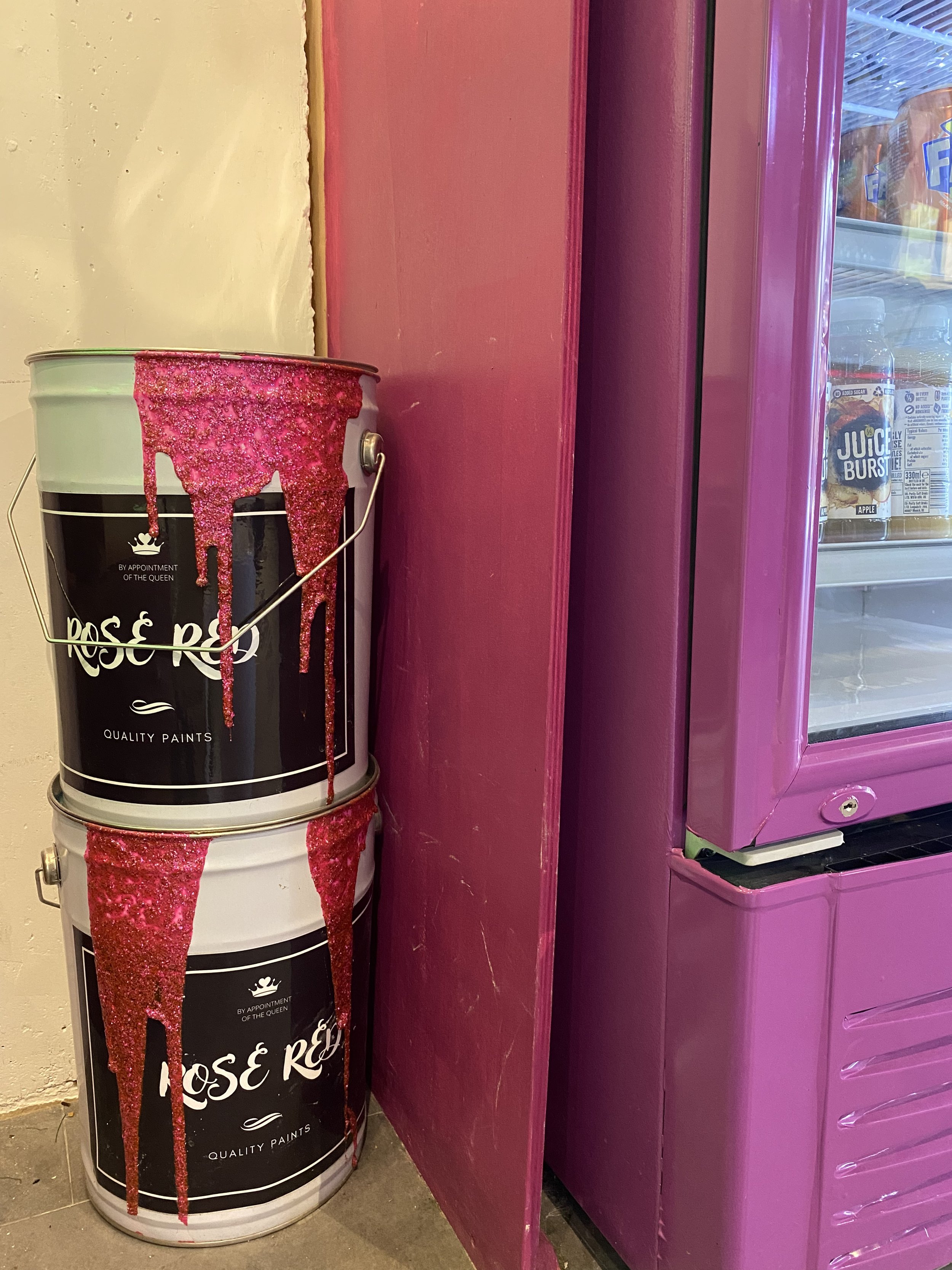‘Rose red’ paint