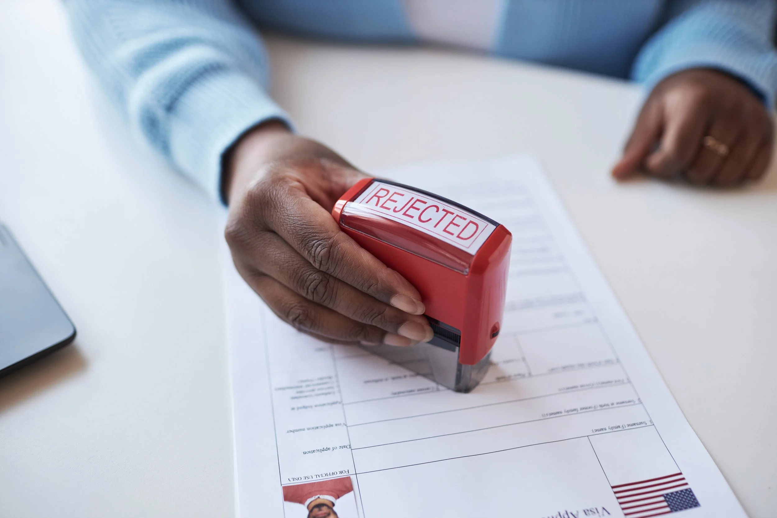 Me Negaron la Visa Americana Dos Veces o Más: Lo Que el Ex Cónsul Dice Que Realmente Necesitas Cambiar