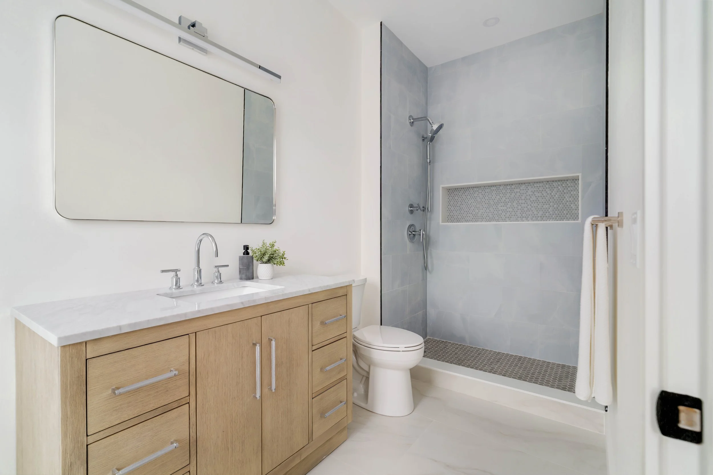 Primary Bed & Bath-00475.jpg