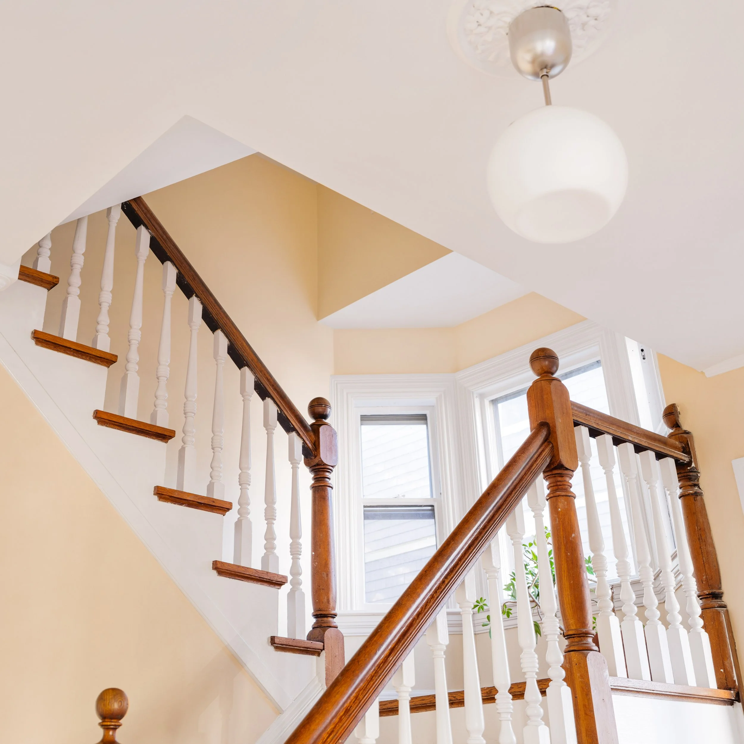 Building Foyer-6.jpg
