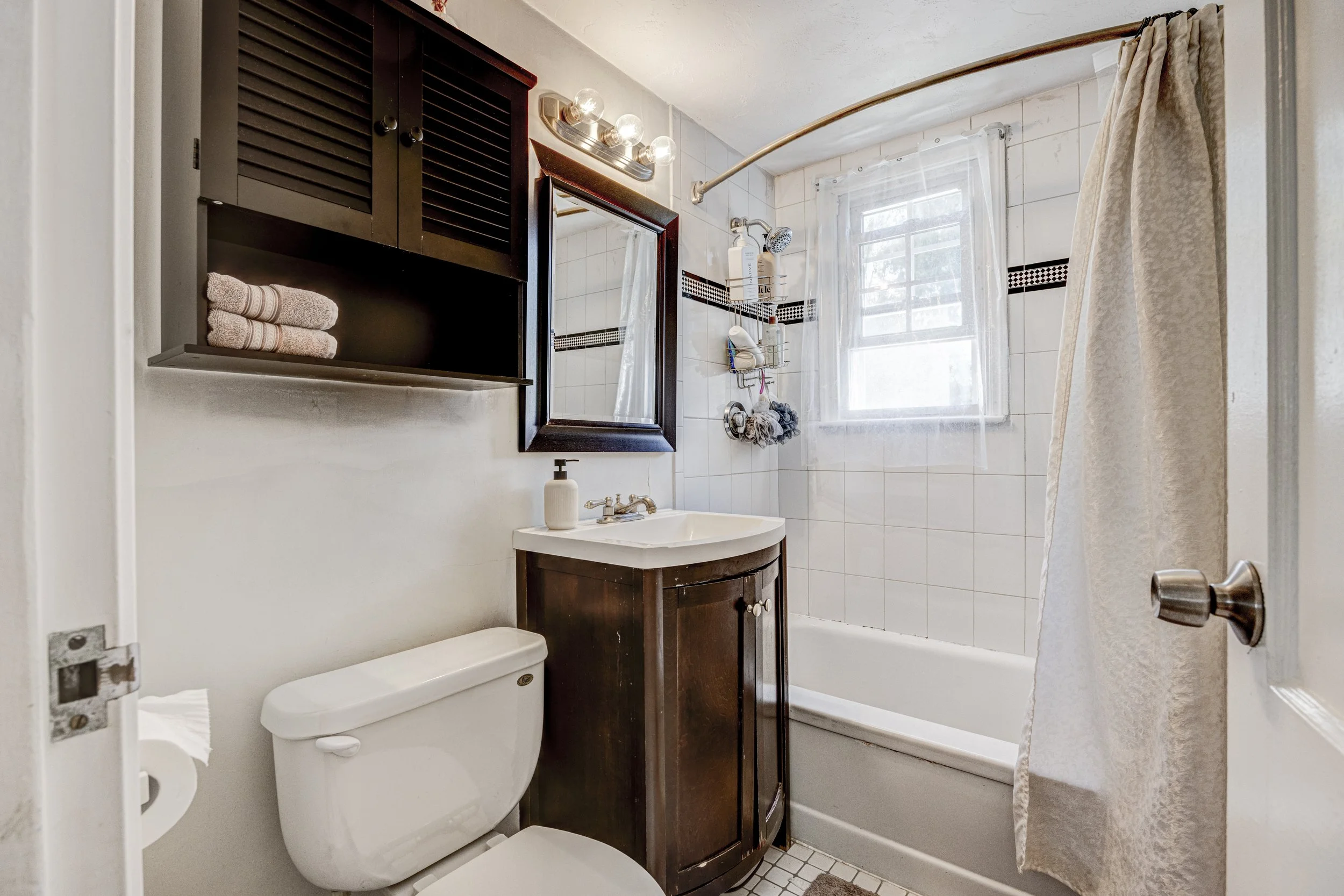 27 Lawnview Drive For Web-33.jpg