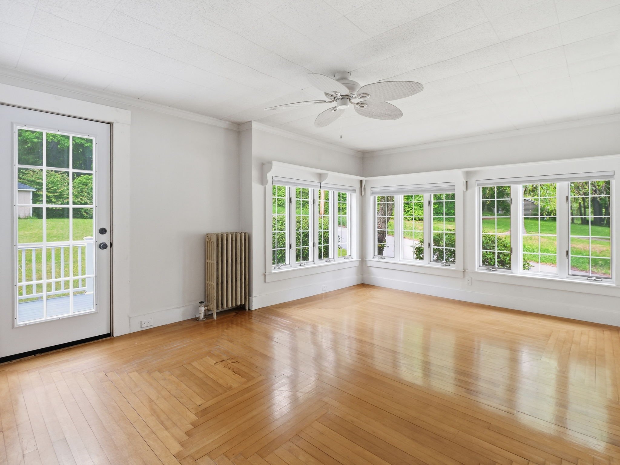 3-web-or-mls-98_Walnut_St_North_Brookfield_MA_019.jpg