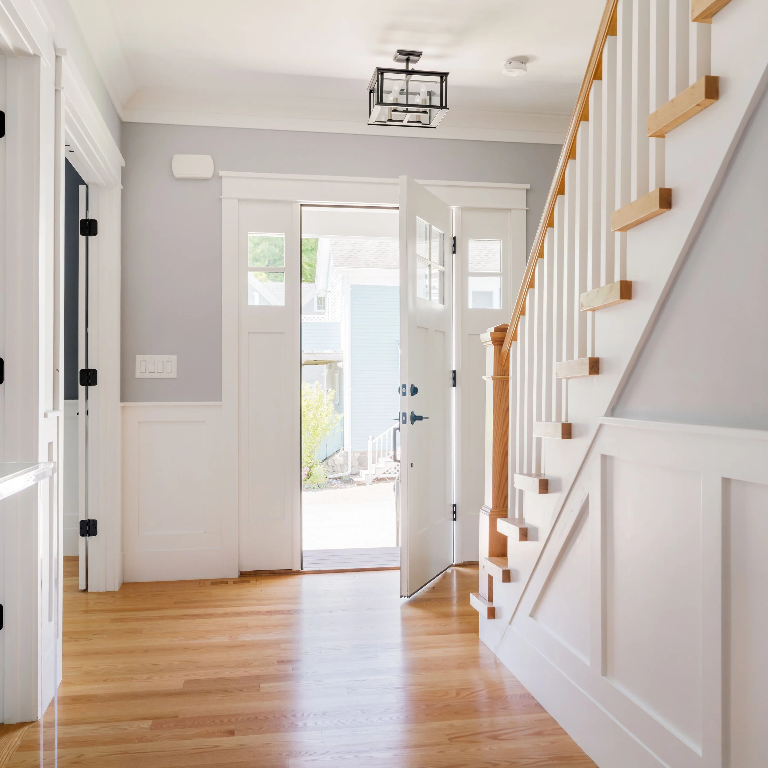 Foyer-04354.jpg