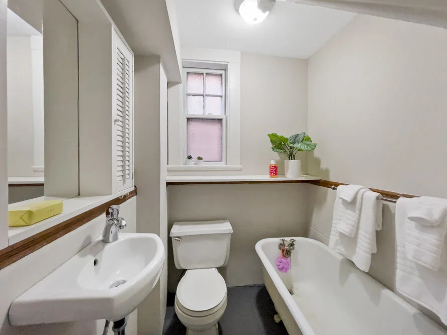 Bathroom-2.jpg