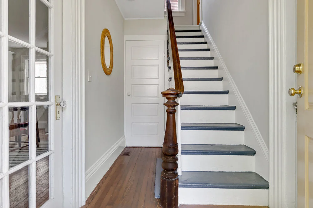 Foyer.jpg
