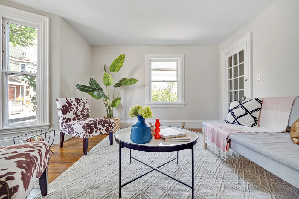 Living Room-7.jpg