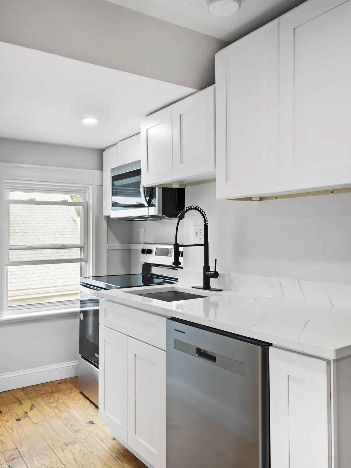 24-web-or-mls-2&3 149 Mountain Ave, Revere, MA 24.jpg