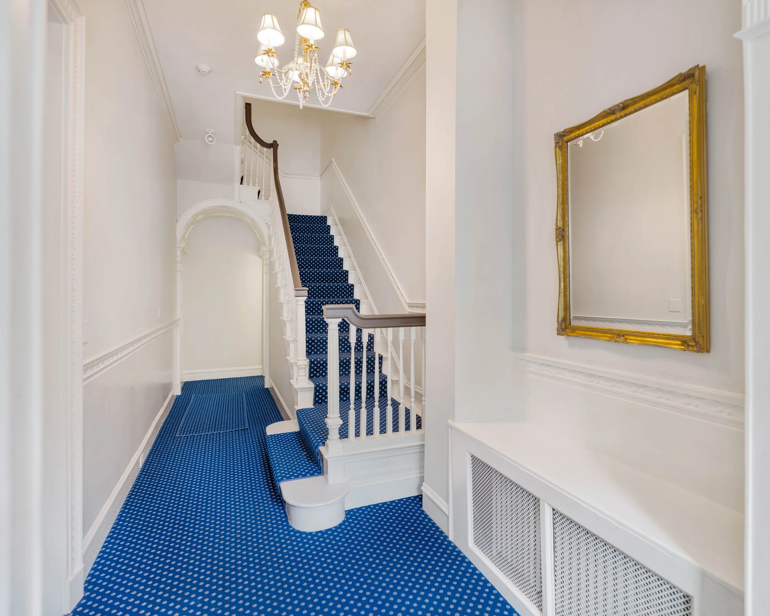 Building Foyer-2.jpg