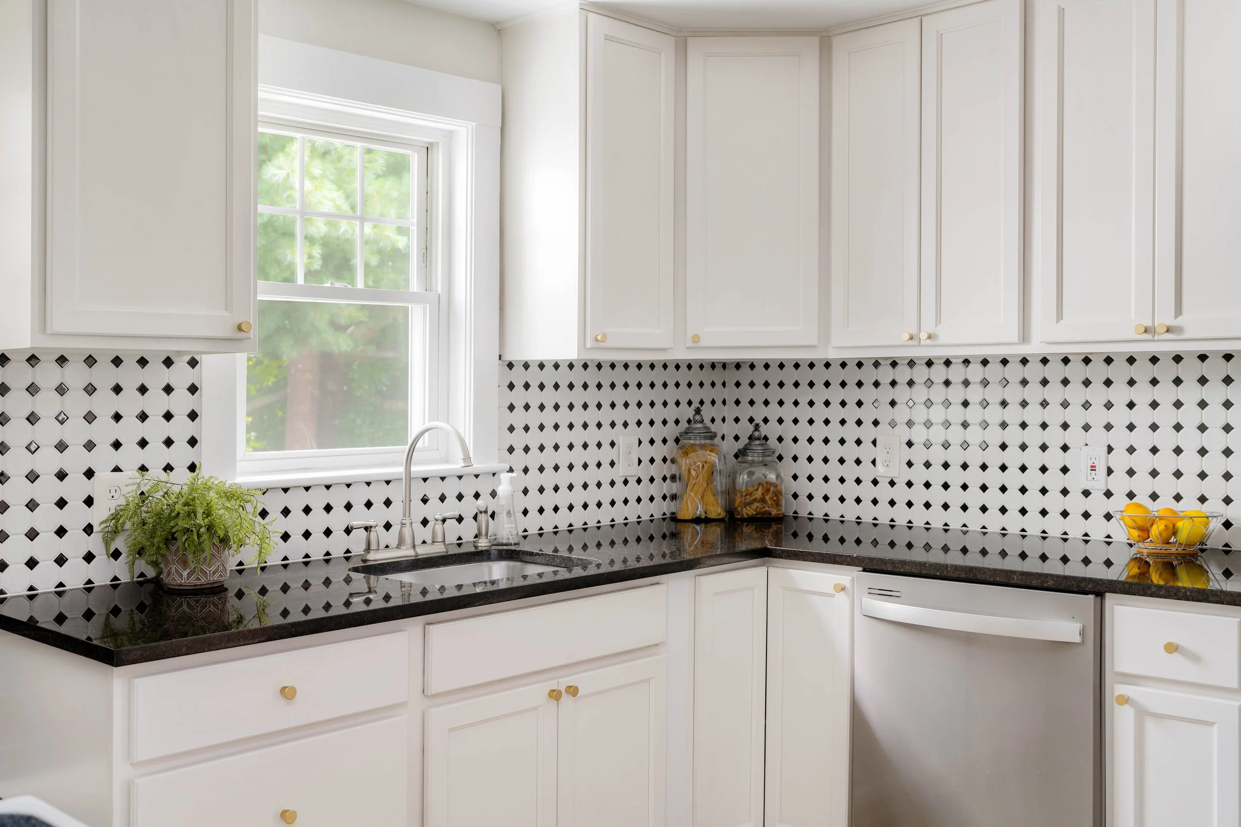 Kitchen-8.jpg