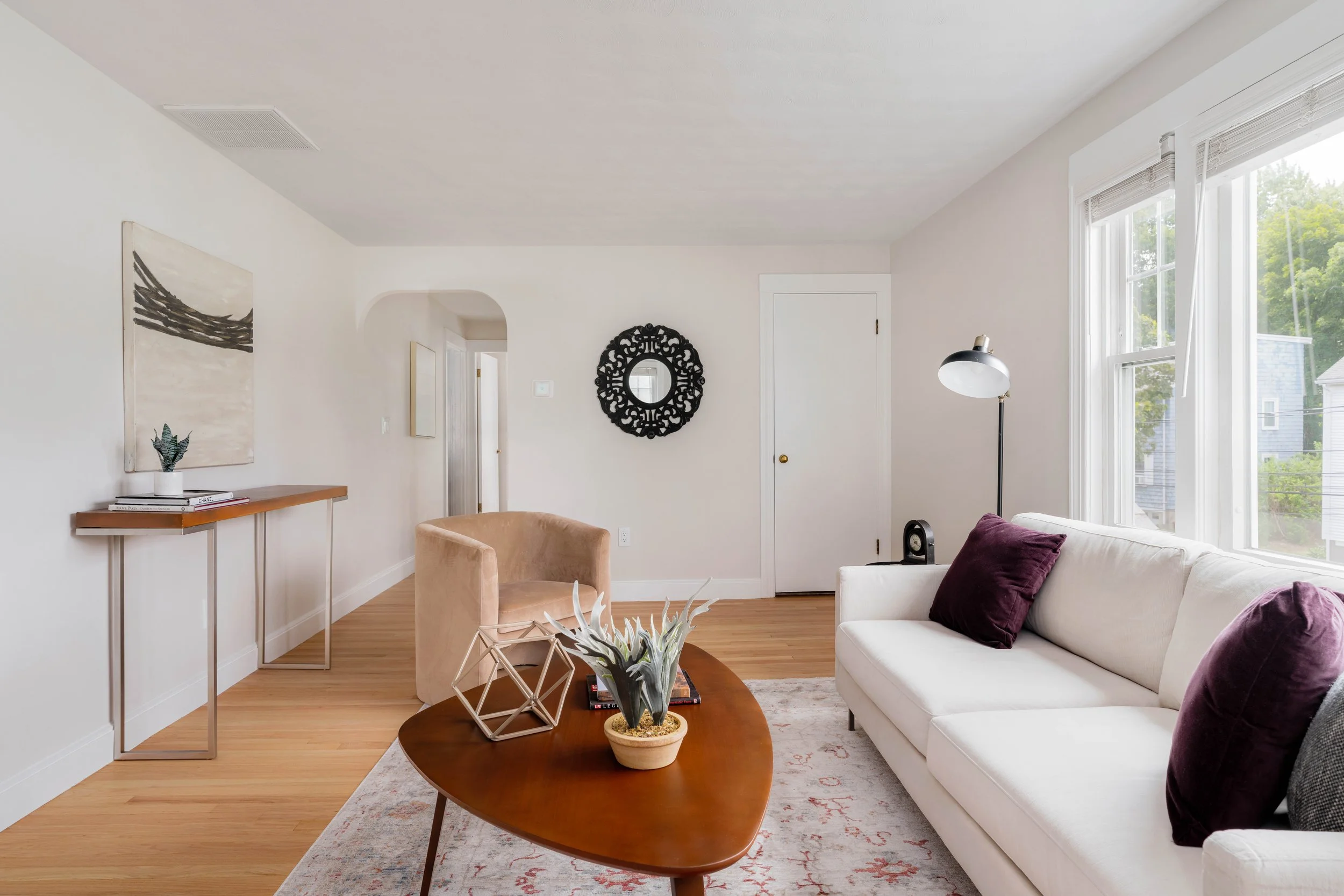 Living Room-8.jpg