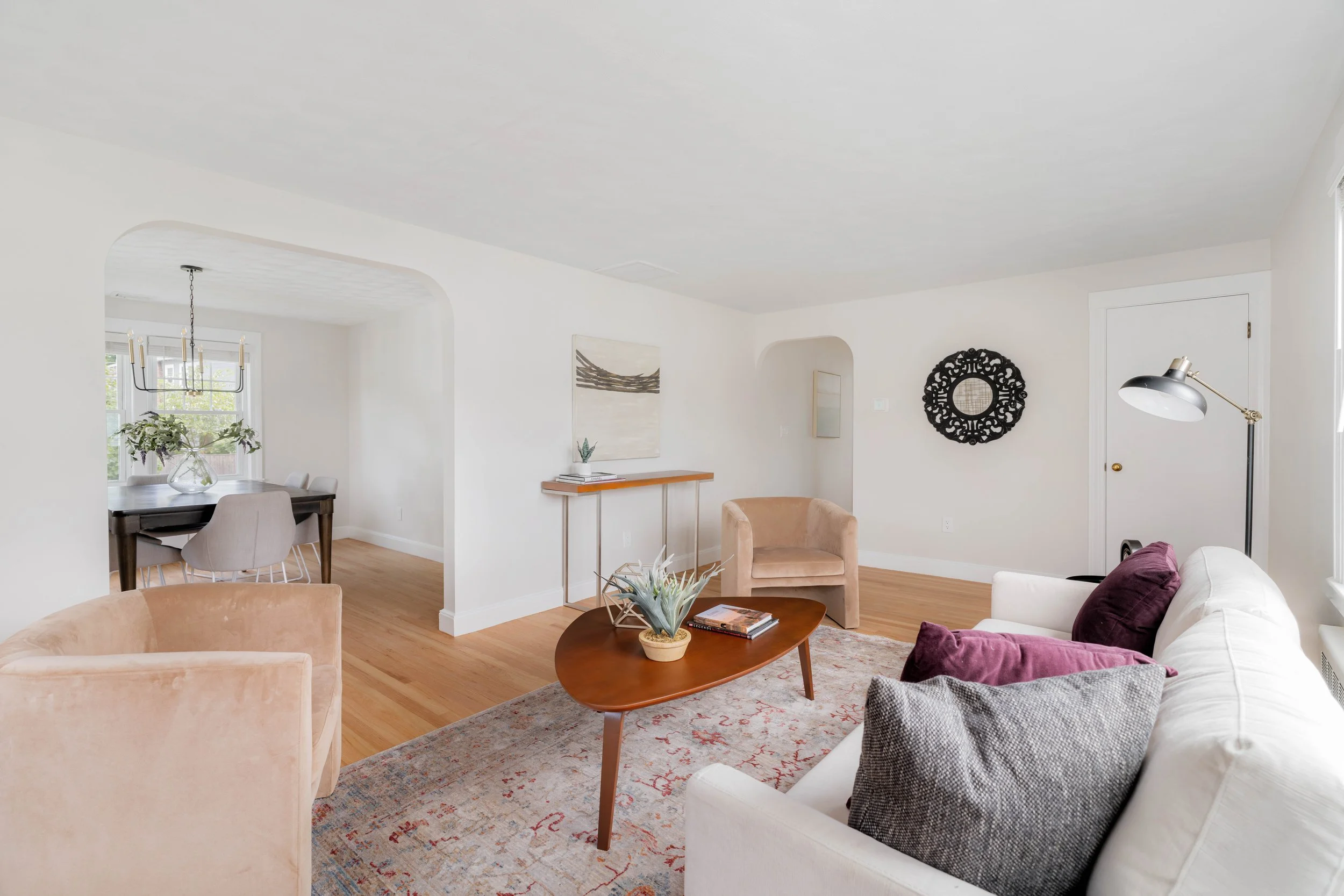 Living Room-9.jpg