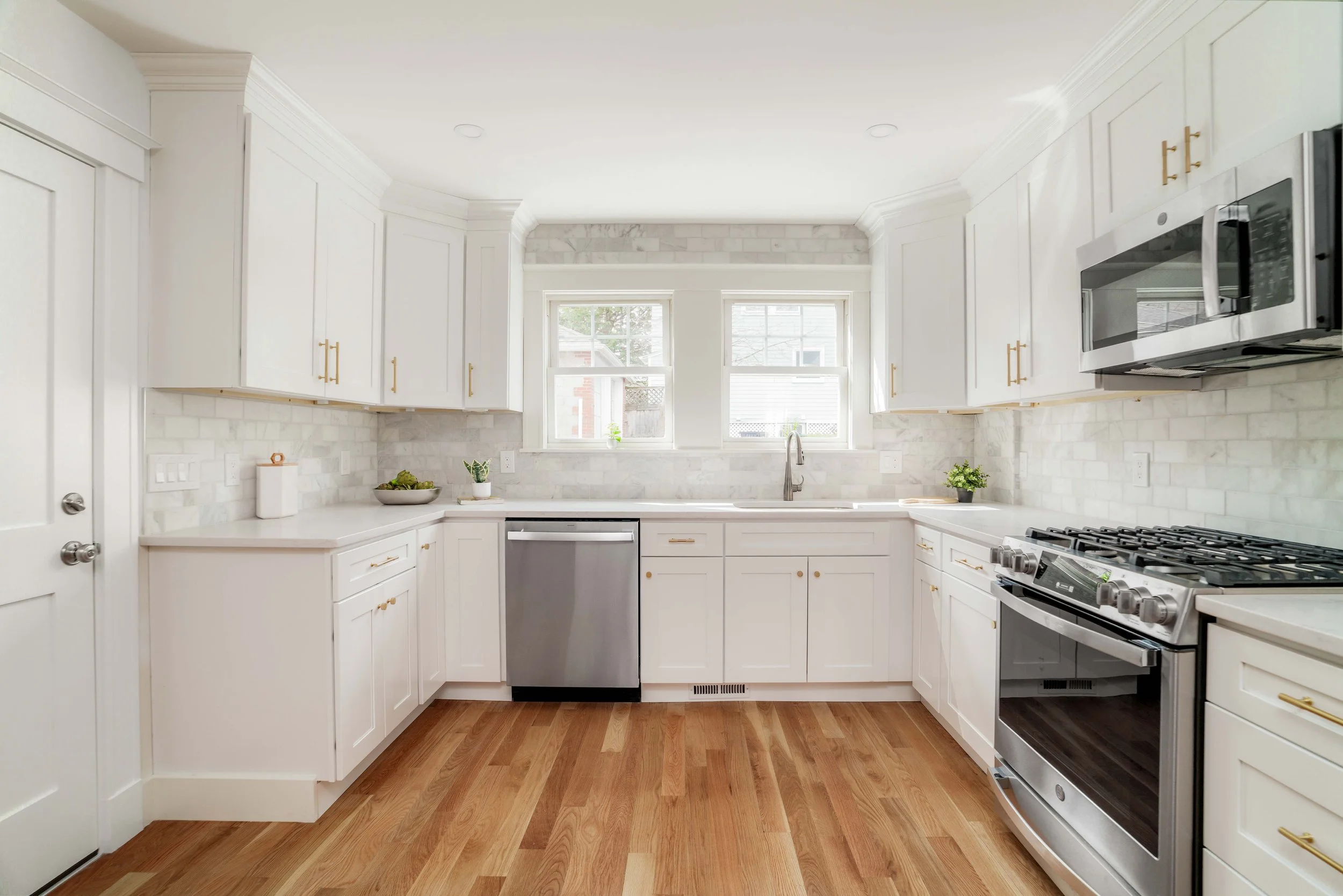 Kitchen Dining--12.jpg