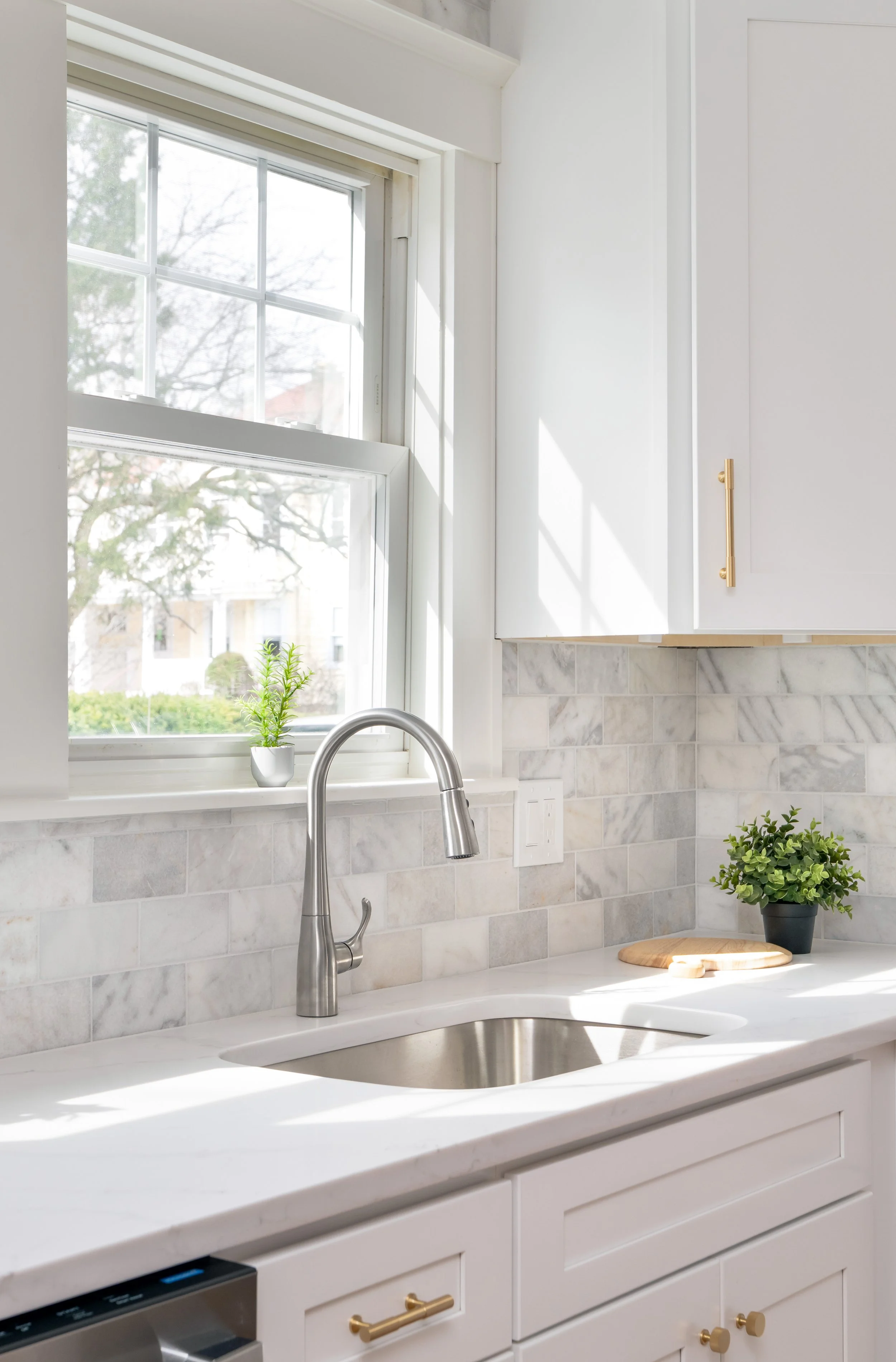 Kitchen Dining--13.jpg