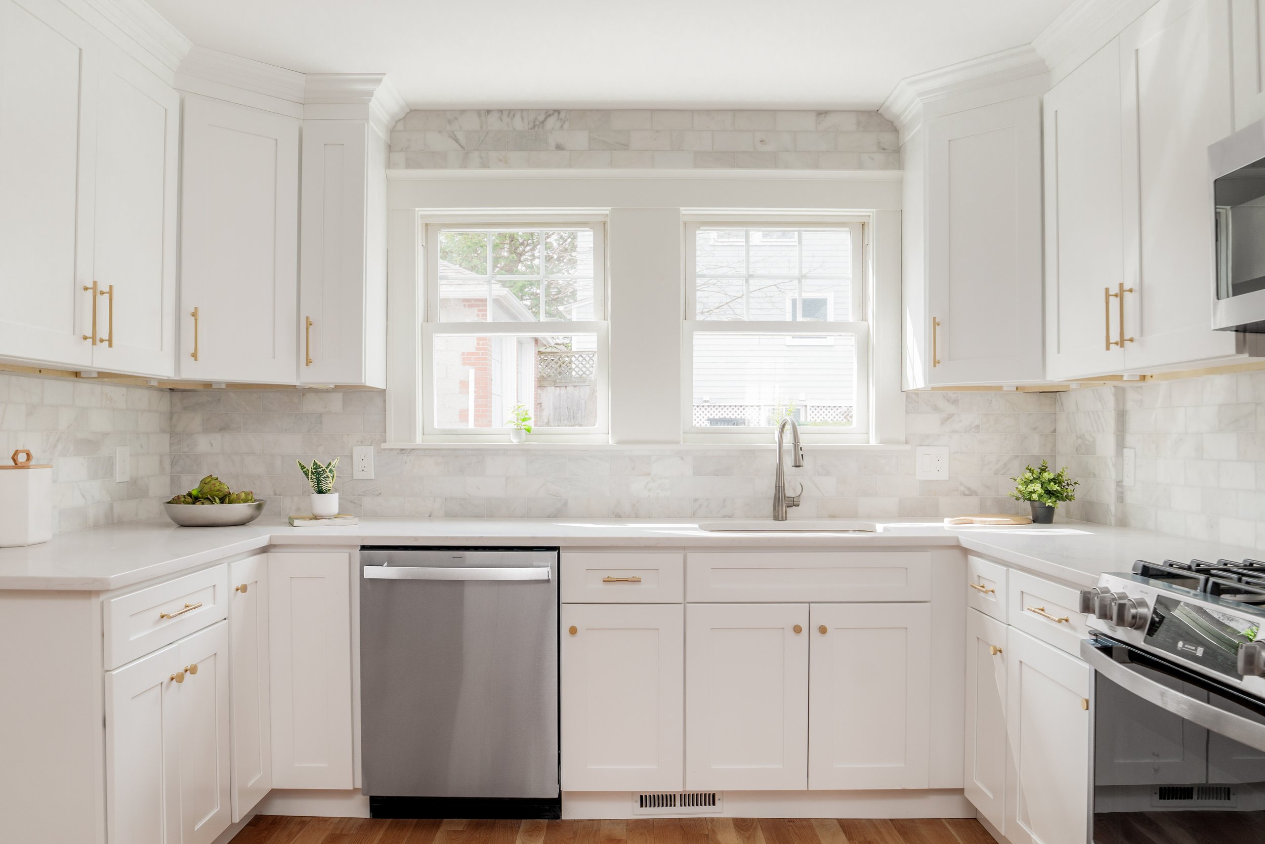 Kitchen Dining-2.jpg