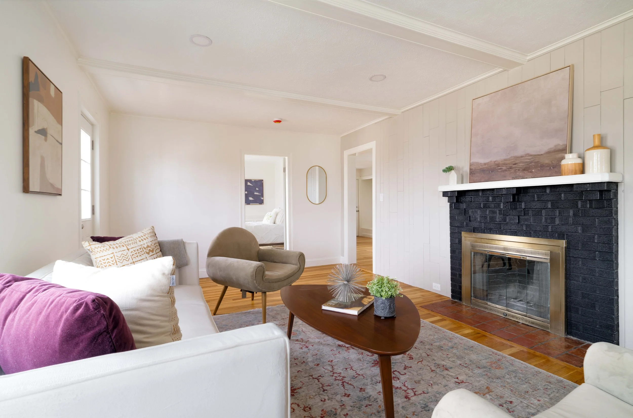 Living Room--12.jpg