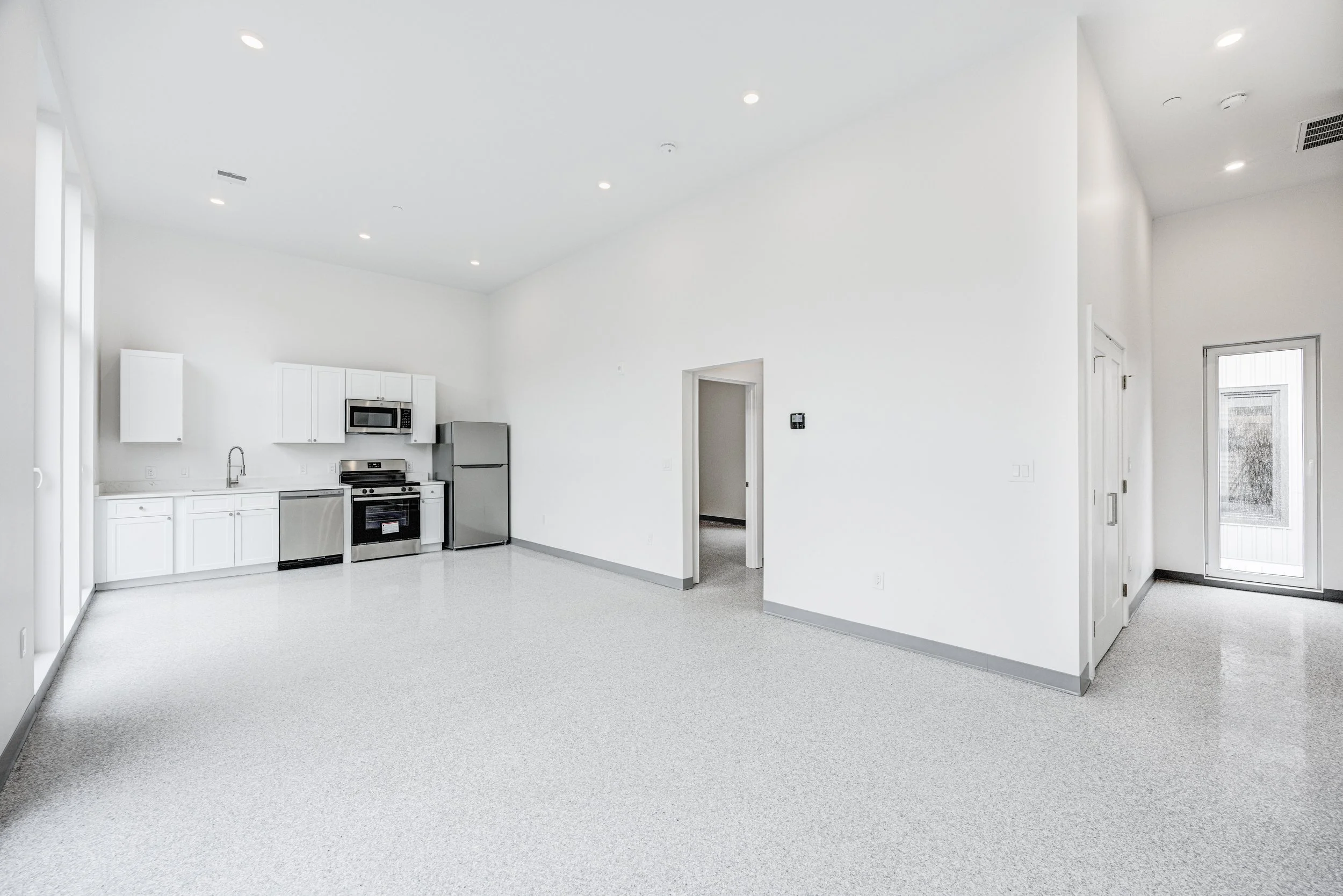 Copy of 80 Middlesex St. 301 1 Bedroom-15.jpg