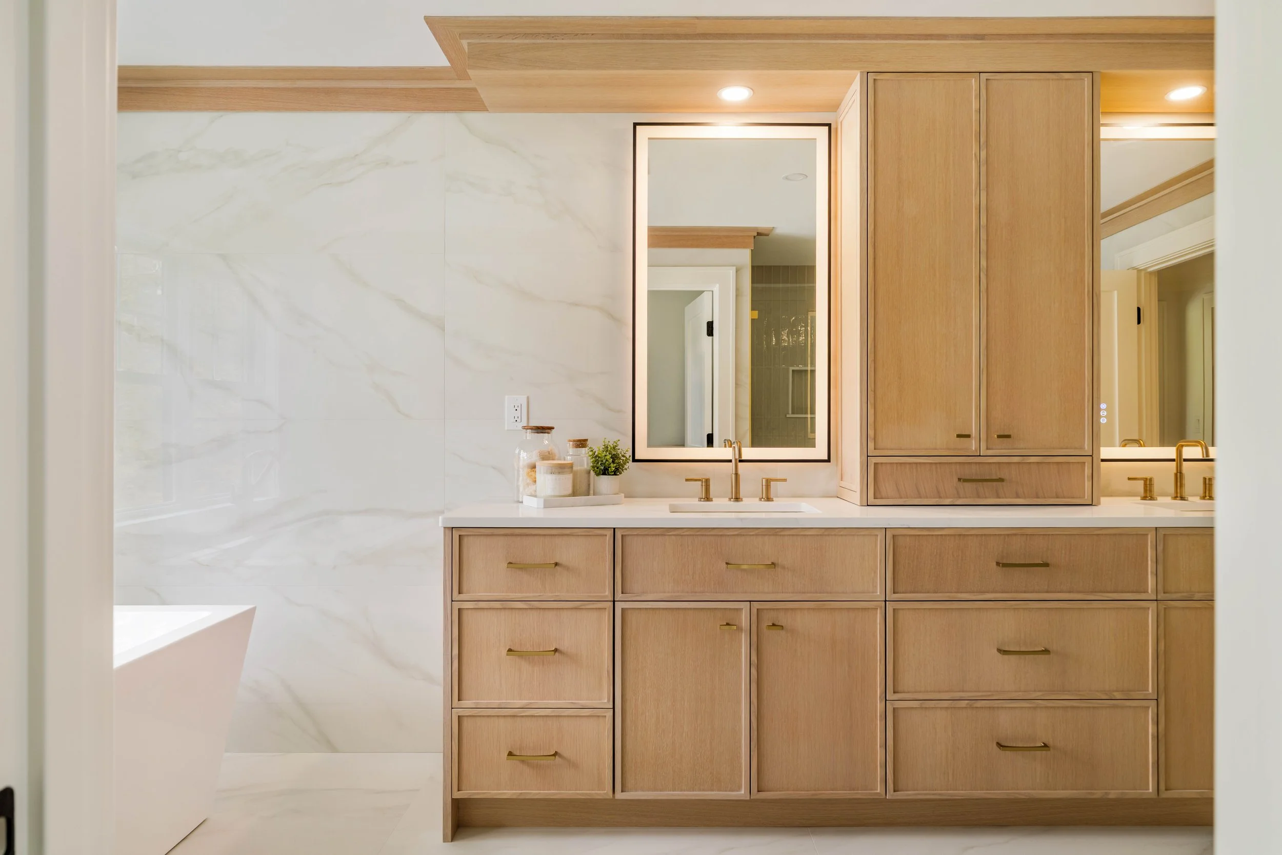 Primary Bed Bath  WIC-02058.jpg
